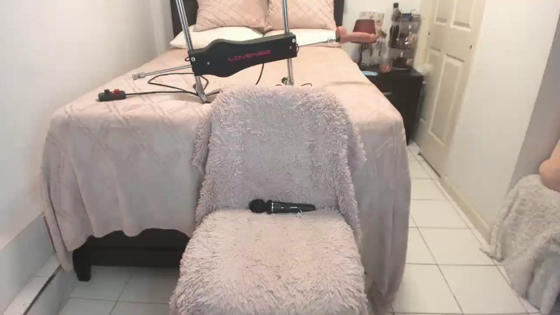 Gallery image thumbnail from DANIIITITIS's myfreecams stream on, 12/29/2025, 10:56 image 12 of 20