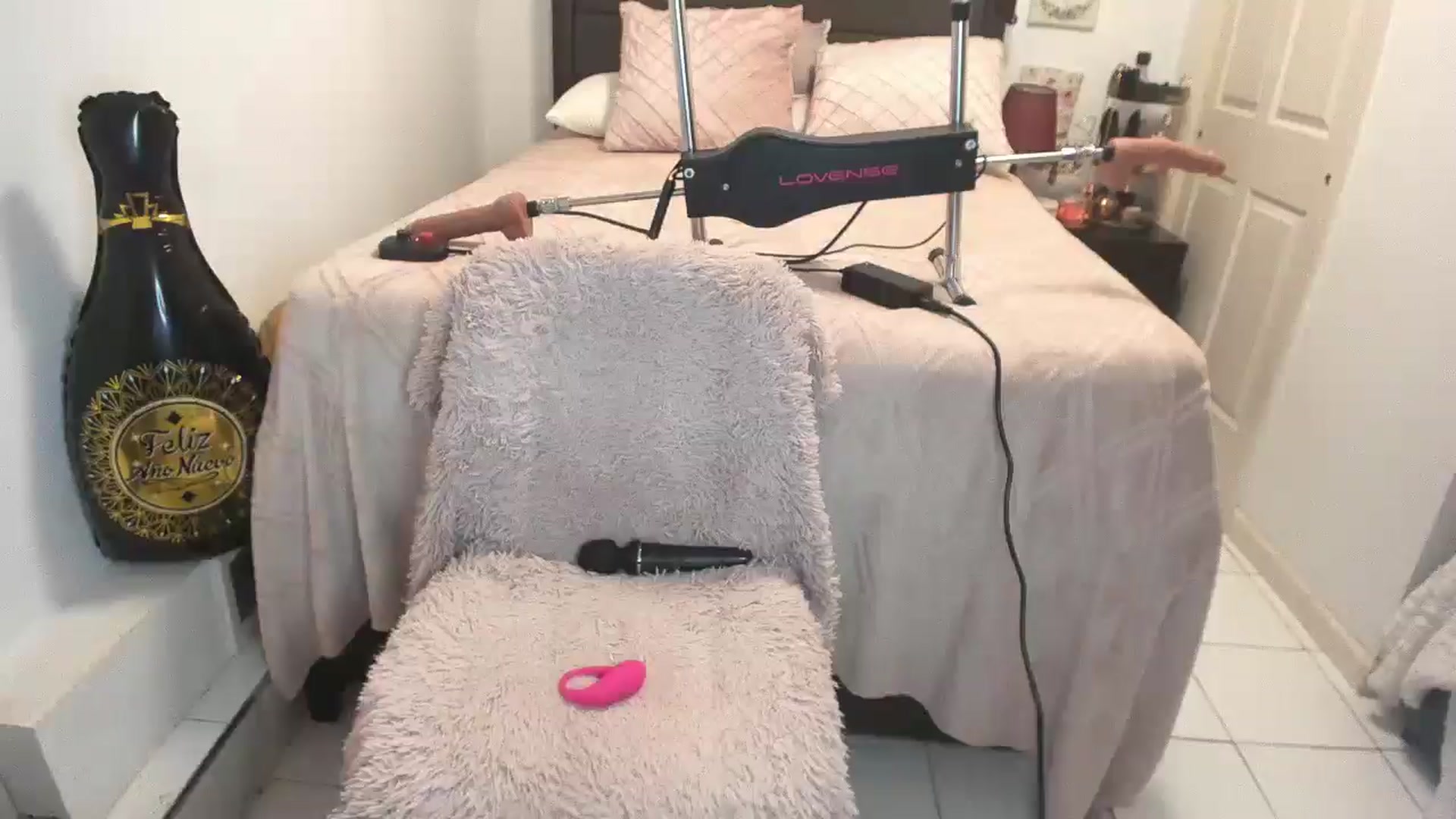 Gallery image thumbnail from DANIIITITIS's myfreecams stream on, 01/04/2026, 12:19 image 5 of 20