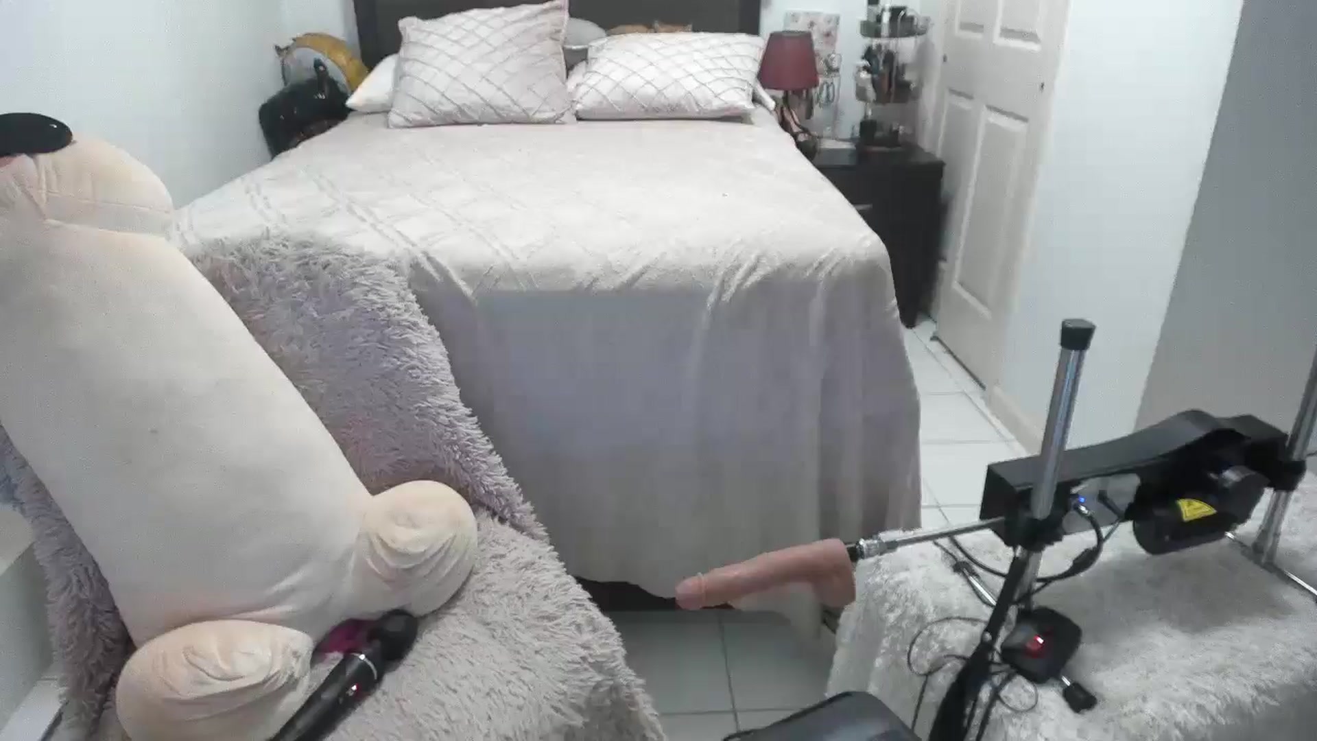 Gallery image thumbnail from DANIIITITIS's myfreecams stream on, 01/25/2026, 14:07 image 6 of 20