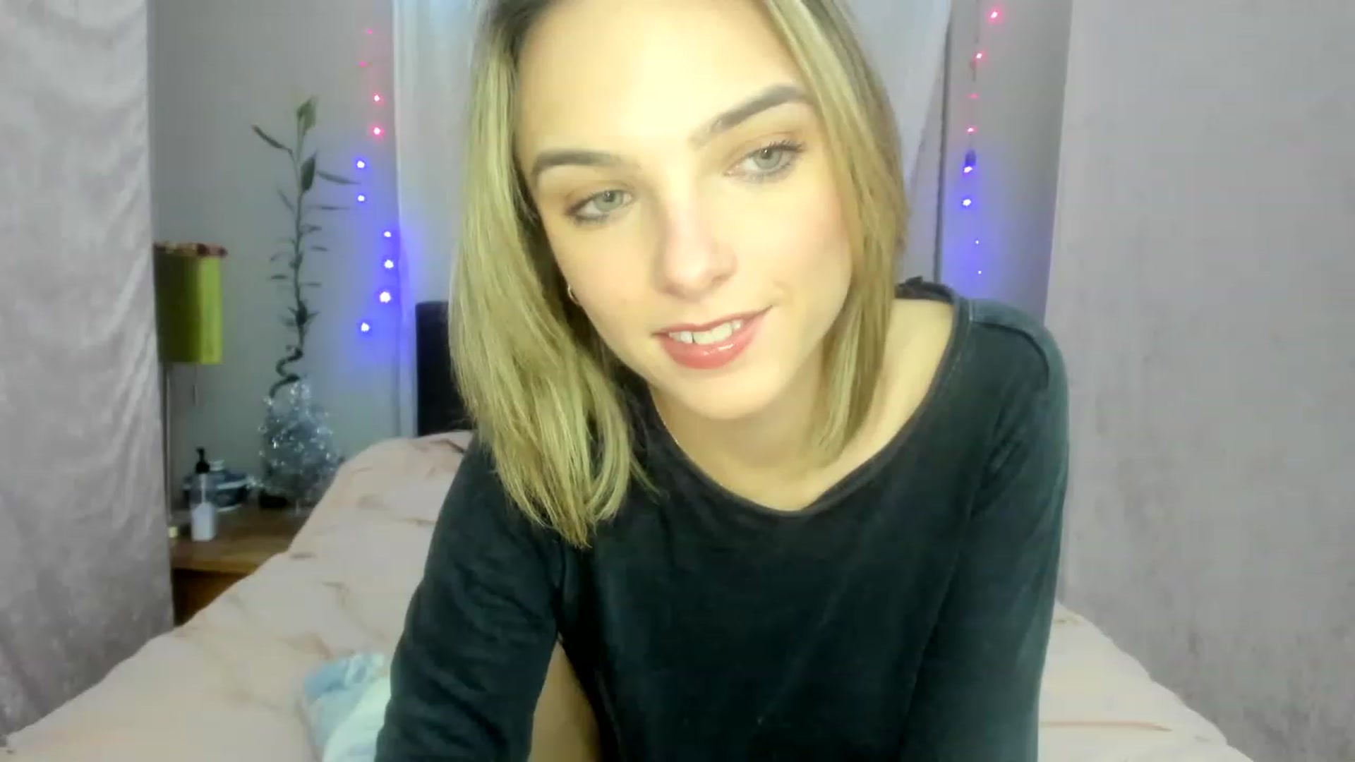 Gallery image thumbnail from DDelightful69's myfreecams stream on, 12/15/2022, 07:34 image 2 of 20