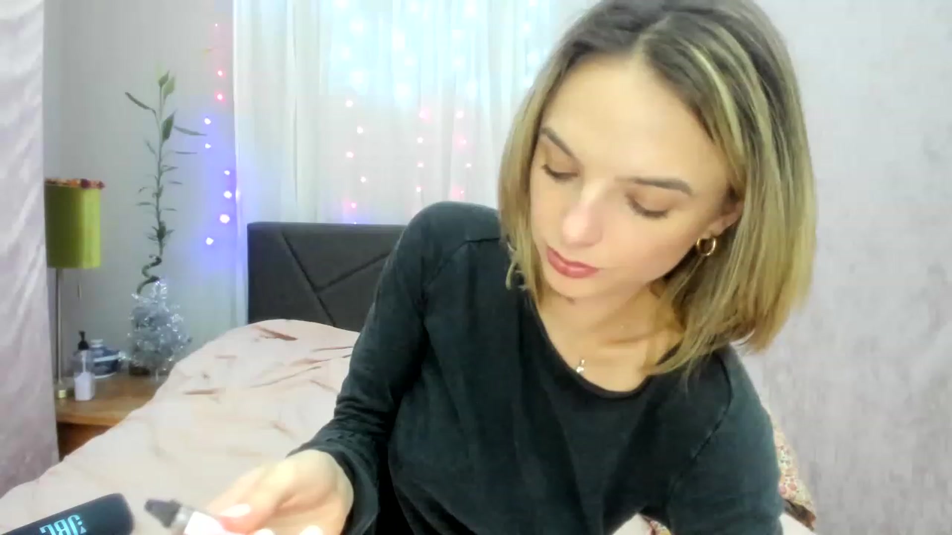 Gallery image thumbnail from DDelightful69's myfreecams stream on, 12/15/2022, 09:11 image 8 of 20