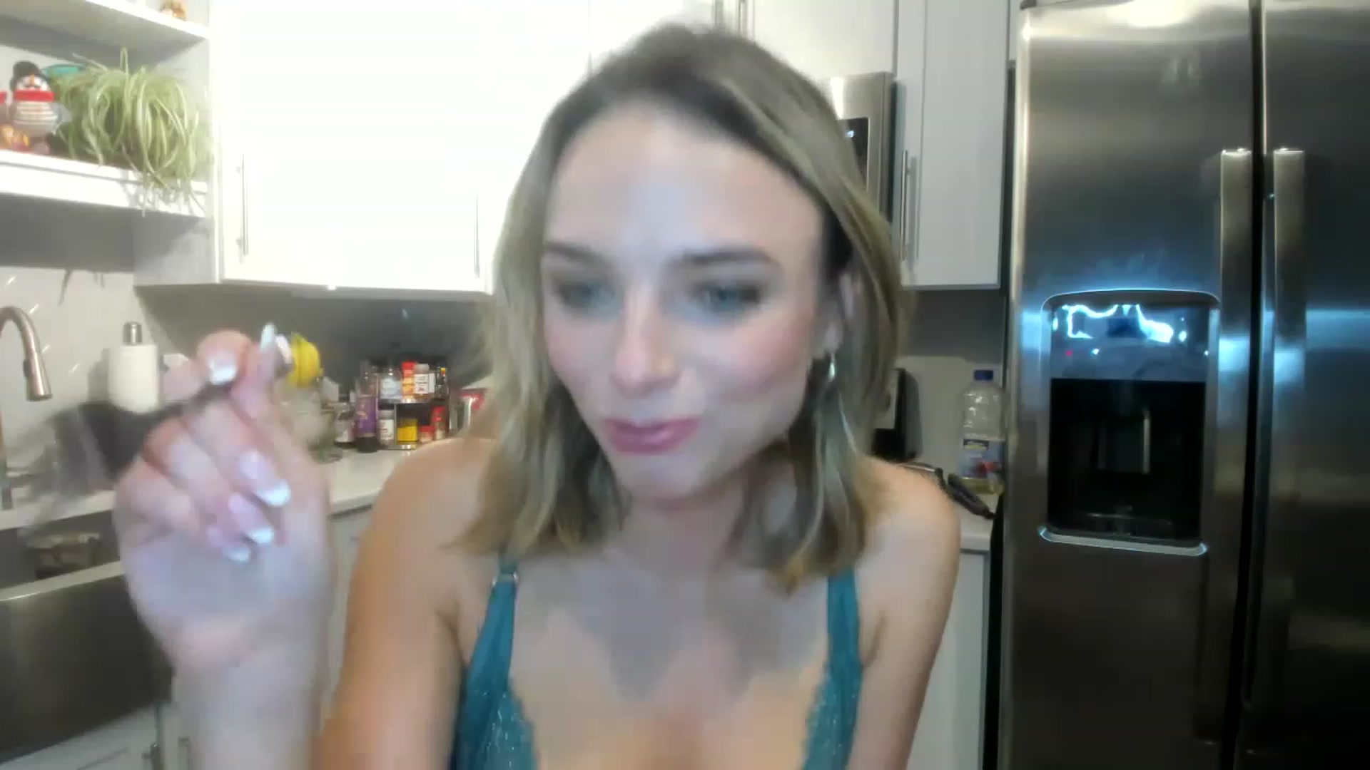 Gallery image thumbnail from DDelightful69's myfreecams stream on, 01/04/2023, 02:35 image 9 of 20