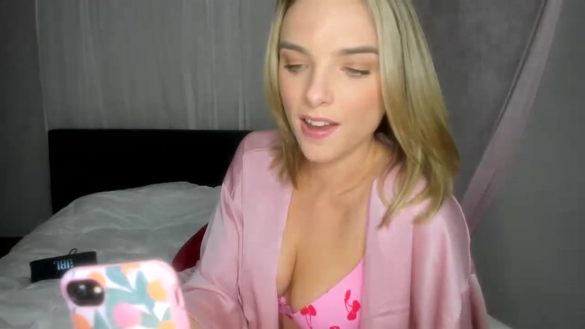Gallery image thumbnail from DDelightful69's myfreecams stream on, 02/02/2023, 07:28 image 13 of 20