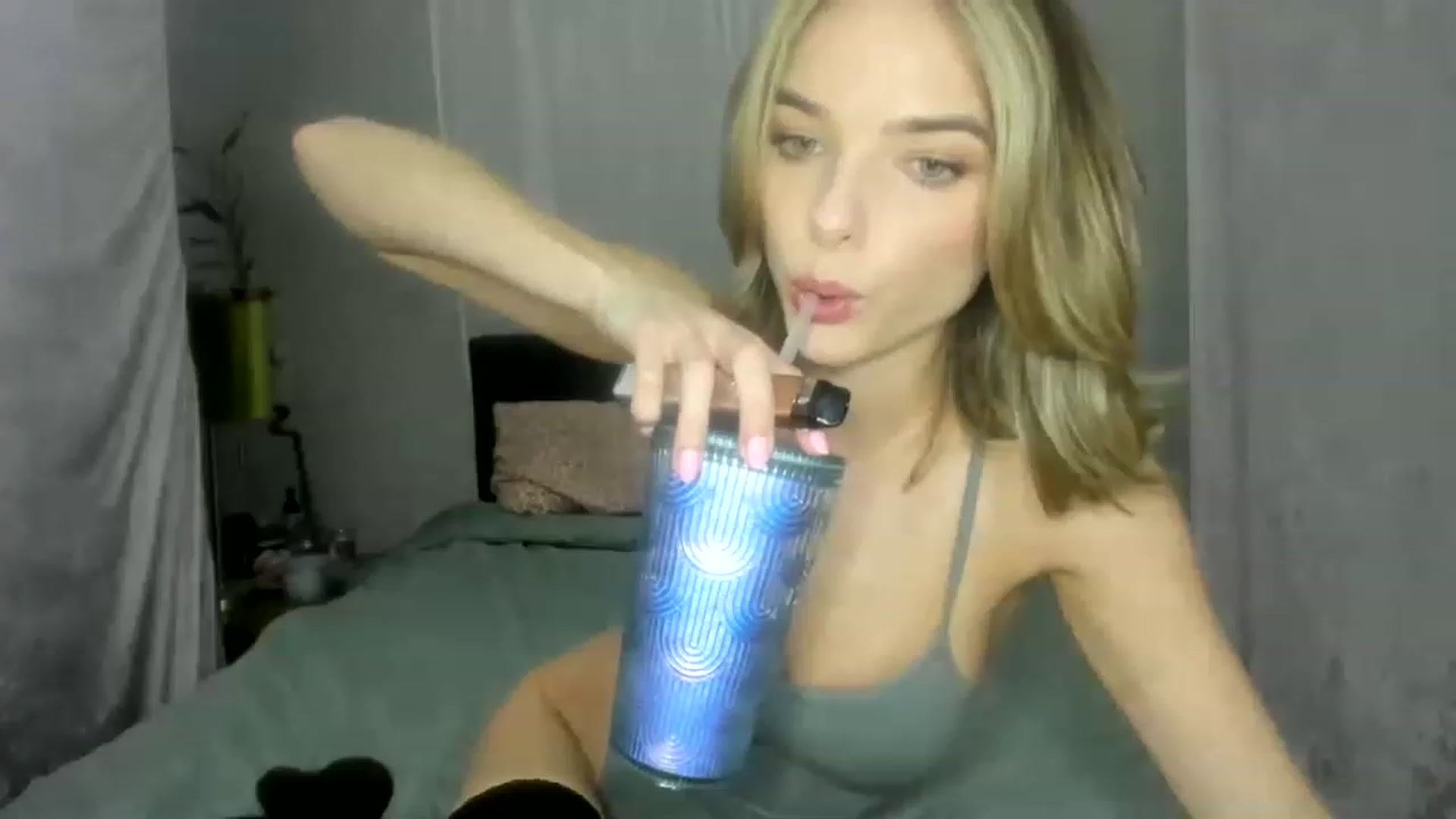Gallery image thumbnail from DDelightful69's myfreecams stream on, 03/27/2023, 02:53 image 1 of 20