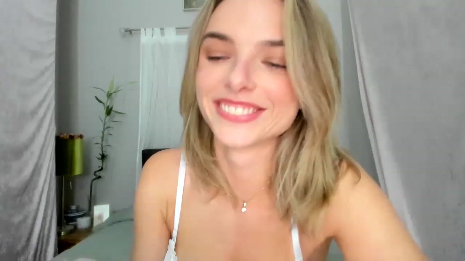 Gallery image thumbnail from DDelightful69's myfreecams stream on, 05/16/2023, 06:24 image 12 of 20
