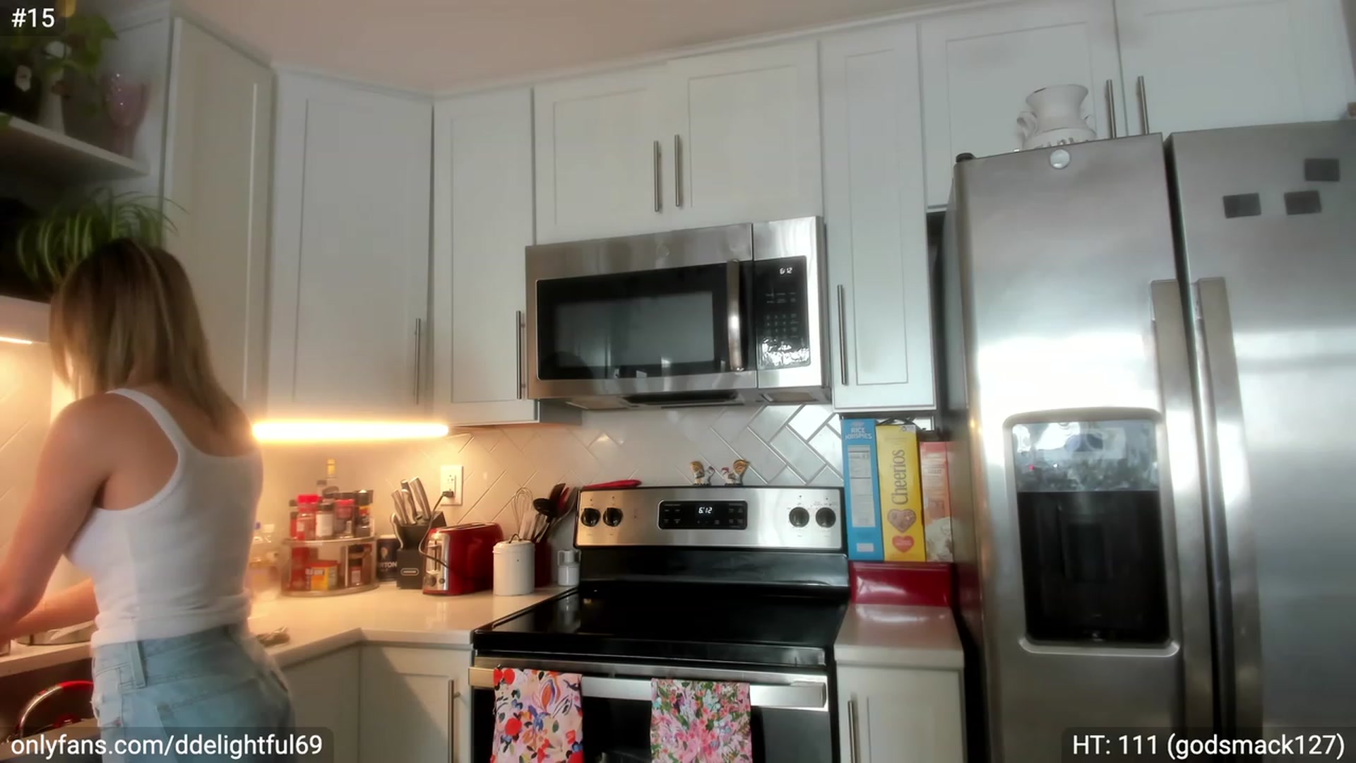 Gallery image thumbnail from DDelightful69's myfreecams stream on, 07/06/2023, 24:06 image 3 of 20