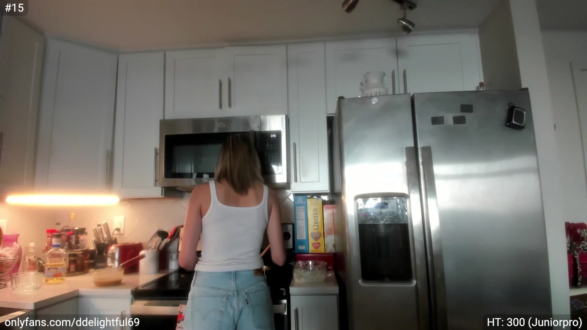 Gallery image thumbnail from DDelightful69's myfreecams stream on, 07/06/2023, 24:06 image 9 of 20