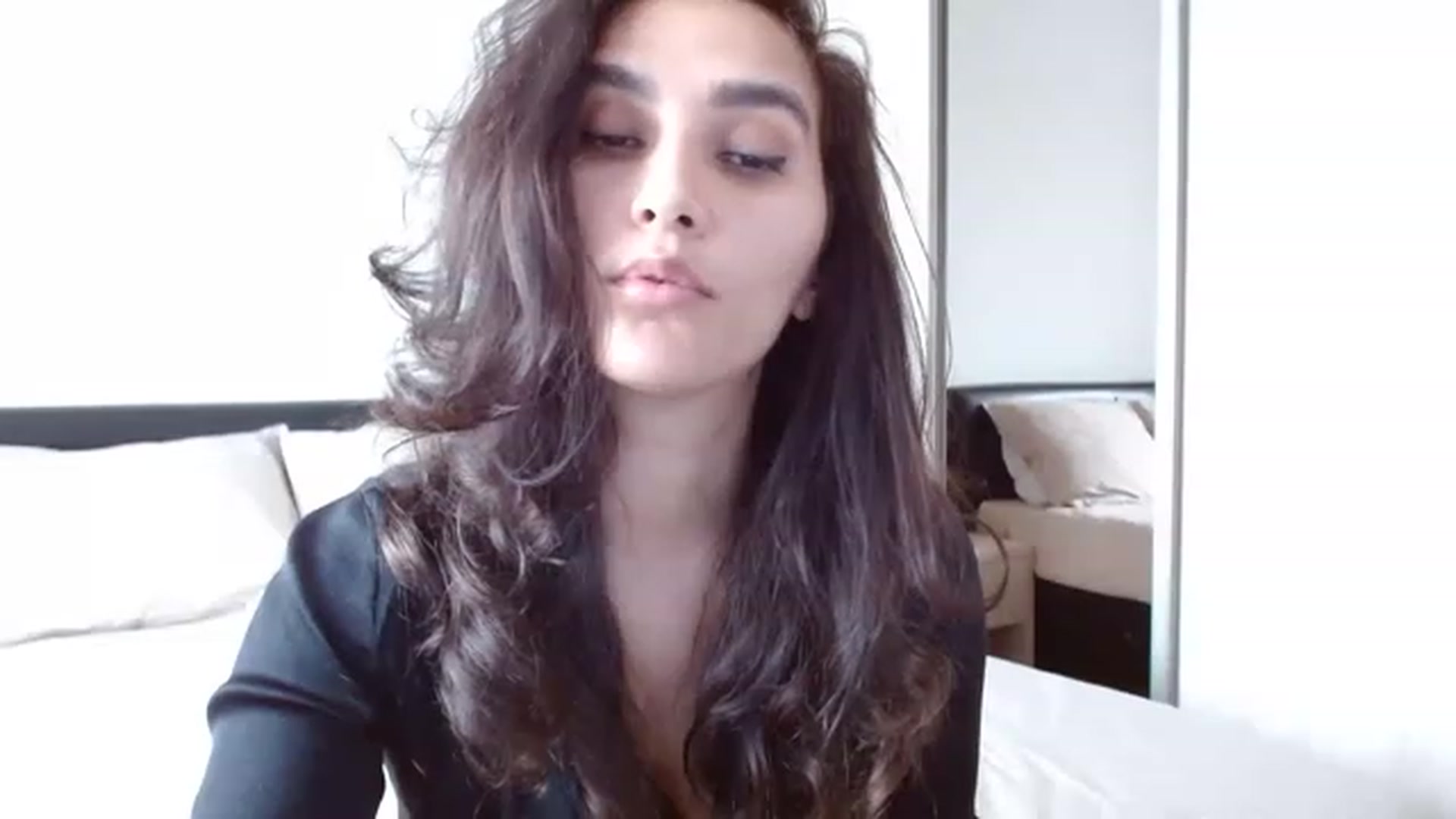 Gallery image thumbnail from DEAR_AMORE's myfreecams stream on, 04/25/2023, 12:59 image 13 of 20