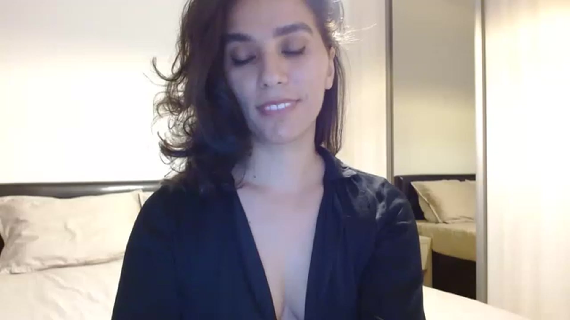 Gallery image thumbnail from DEAR_AMORE's myfreecams stream on, 04/25/2023, 12:59 image 18 of 20