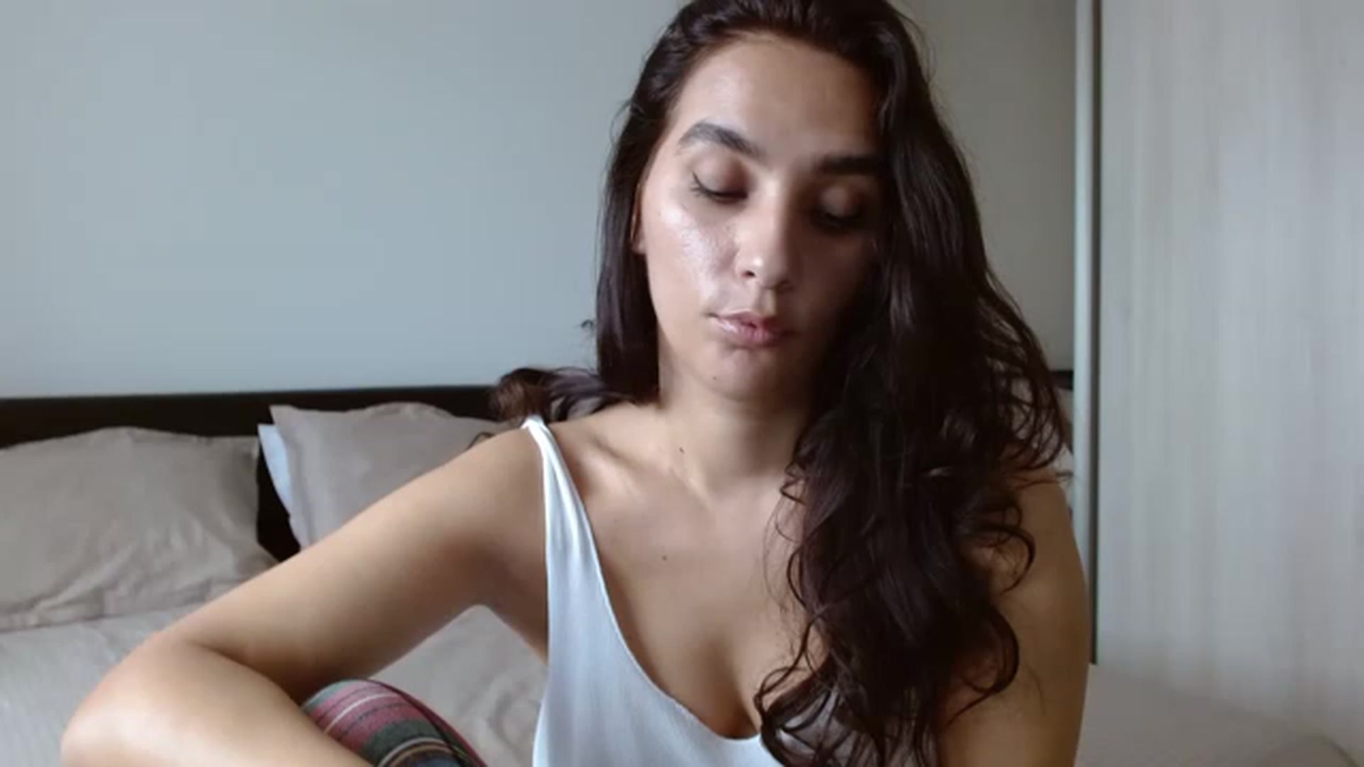 Gallery image thumbnail from DEAR_AMORE's myfreecams stream on, 04/27/2023, 10:56 image 7 of 20