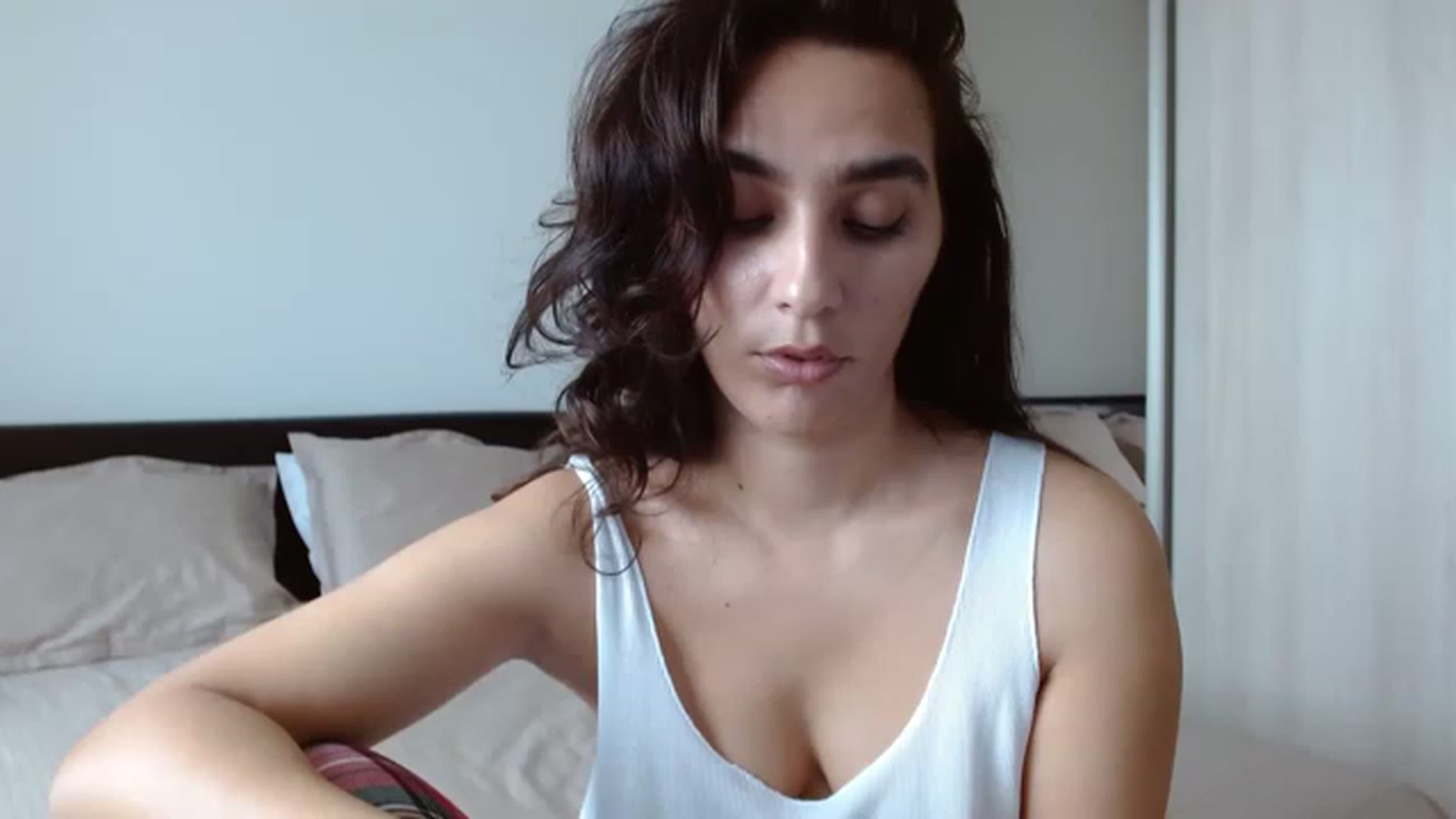Gallery image thumbnail from DEAR_AMORE's myfreecams stream on, 04/27/2023, 10:56 image 12 of 20