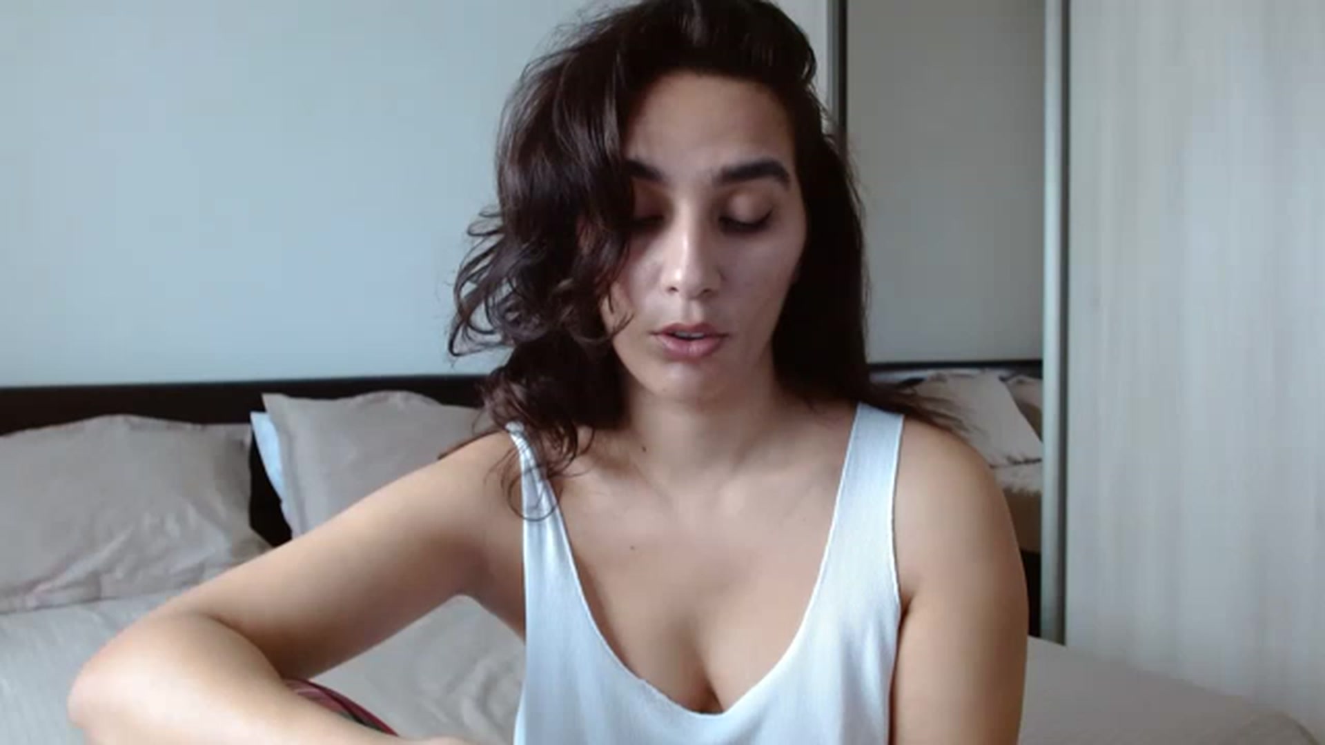 Gallery image thumbnail from DEAR_AMORE's myfreecams stream on, 04/27/2023, 10:56 image 13 of 20
