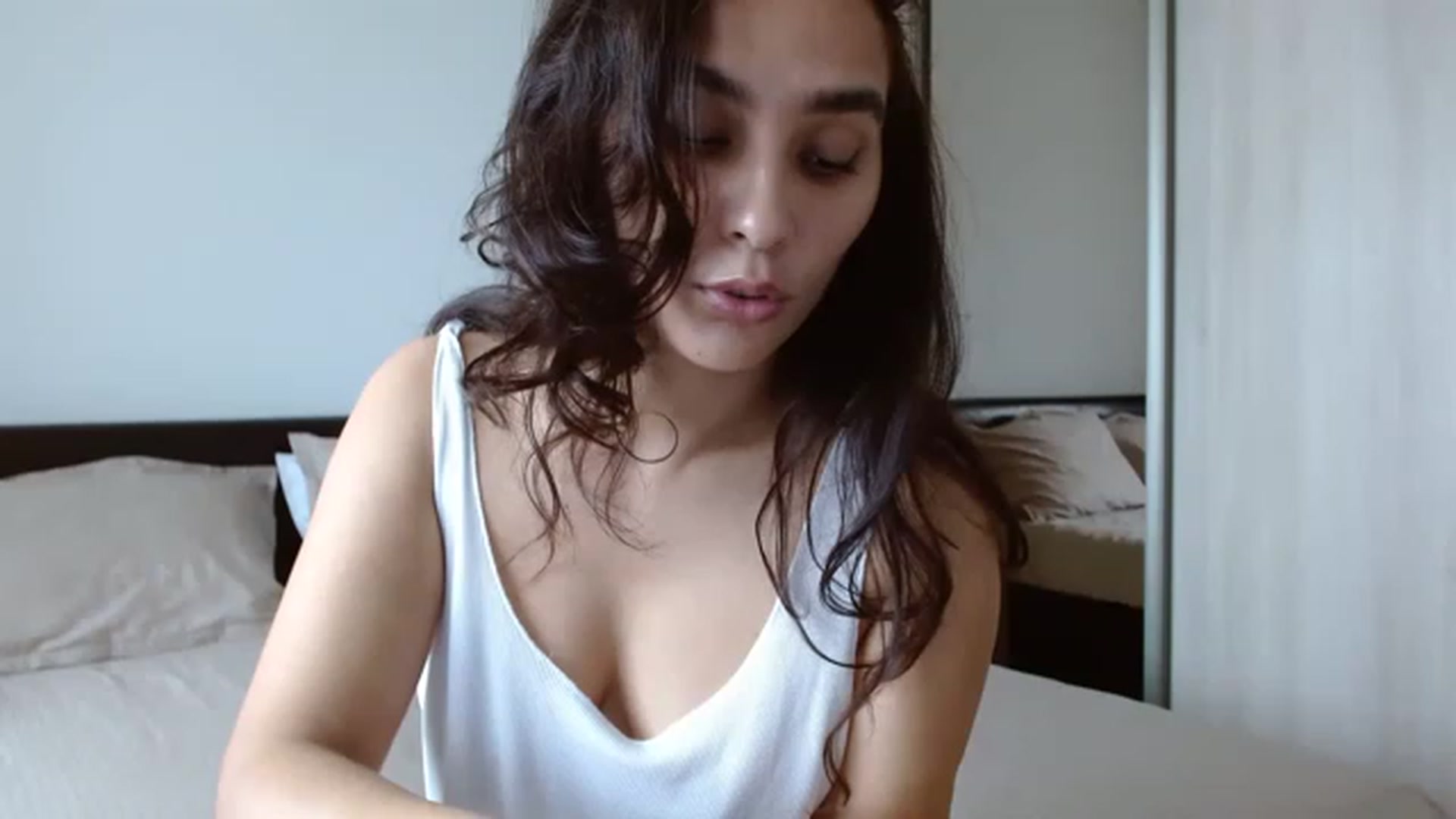 Gallery image thumbnail from DEAR_AMORE's myfreecams stream on, 04/27/2023, 10:56 image 2 of 20