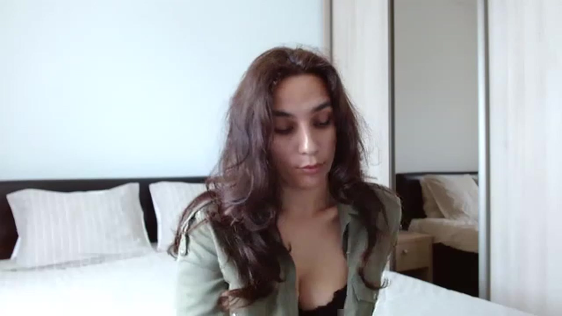 Gallery image thumbnail from DEAR_AMORE's myfreecams stream on, 05/13/2023, 11:10 image 19 of 20