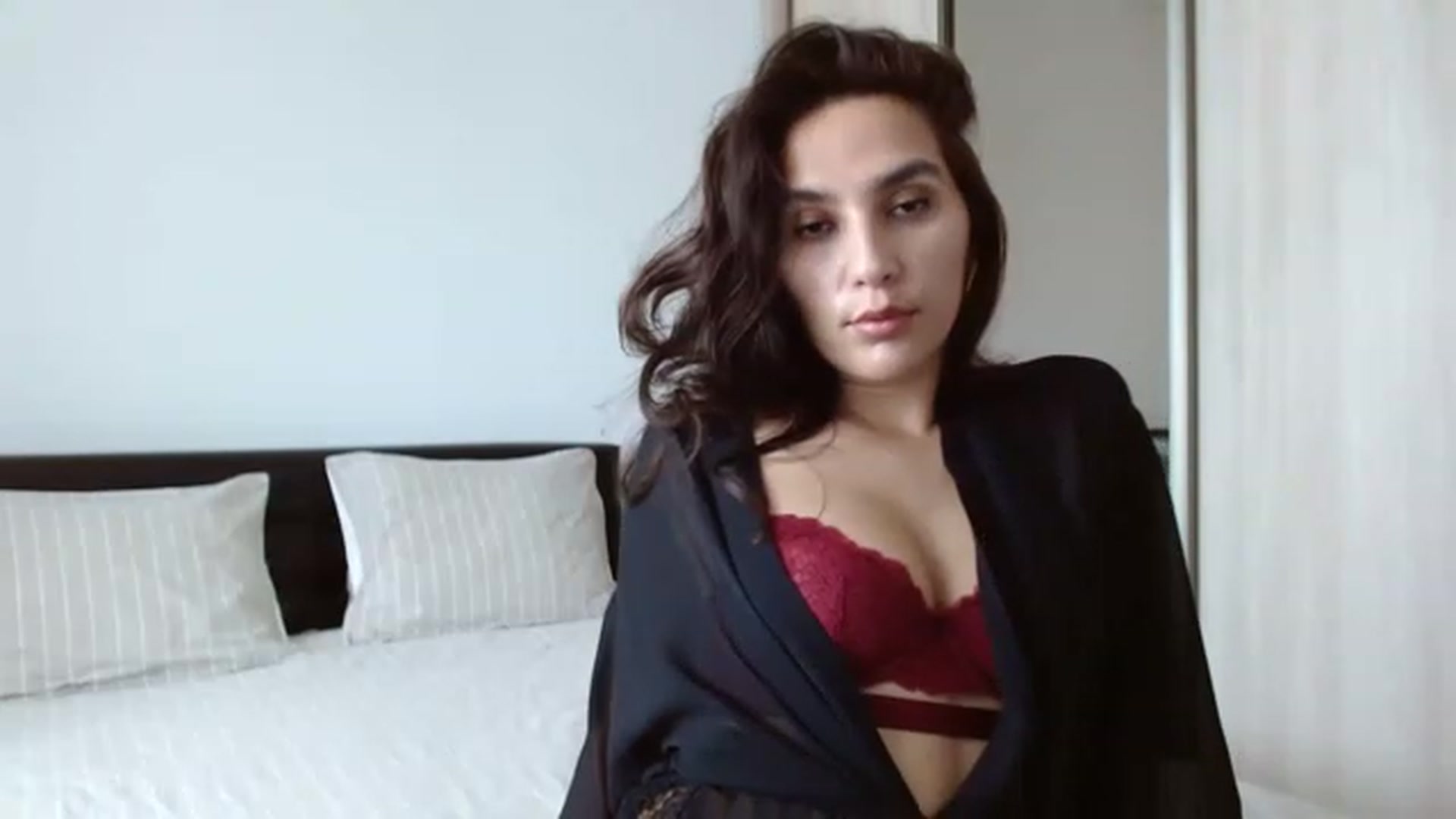 Gallery image thumbnail from DEAR_AMORE's myfreecams stream on, 05/14/2023, 13:08 image 15 of 20