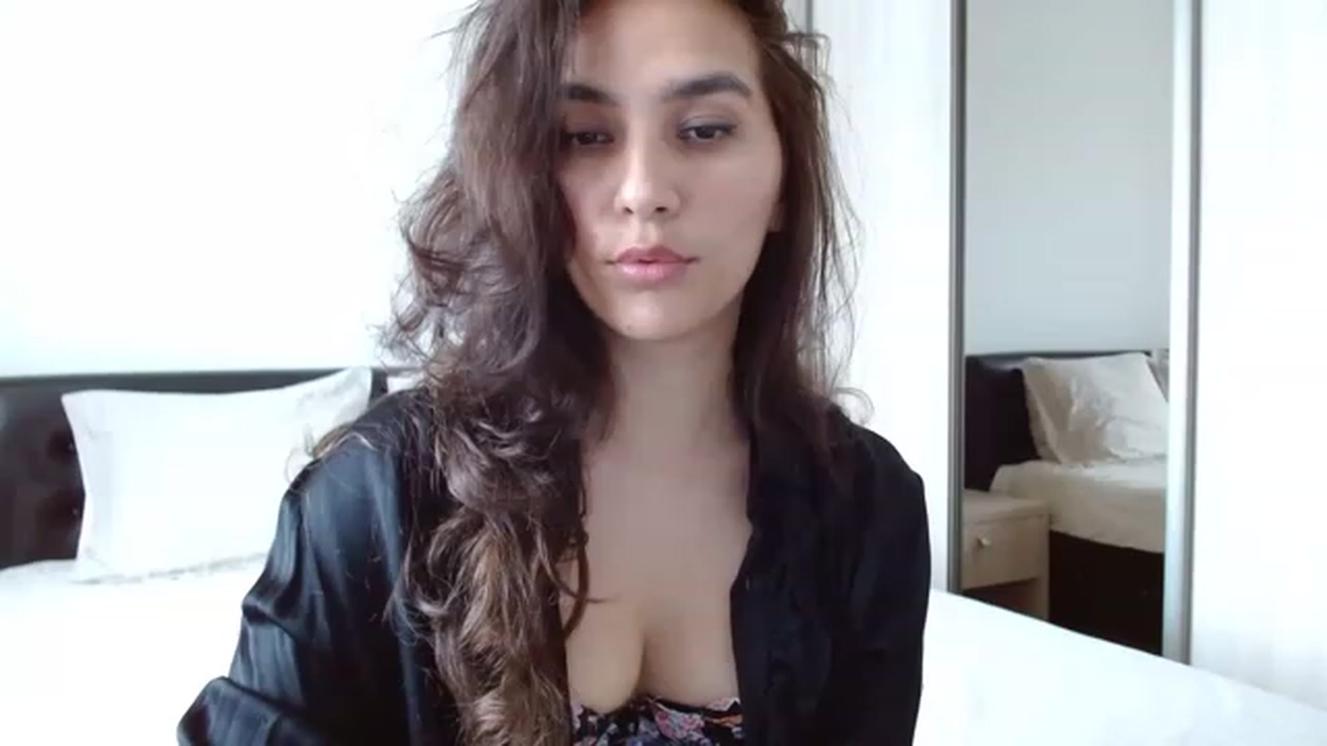 Gallery image thumbnail from DEAR_AMORE's myfreecams stream on, 05/16/2023, 13:00 image 3 of 20