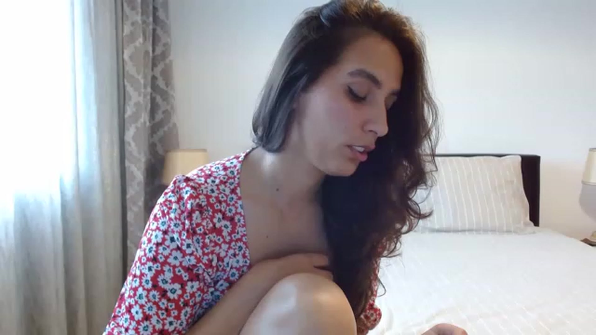 Gallery image thumbnail from DEAR_AMORE's myfreecams stream on, 05/17/2023, 11:34 image 5 of 20
