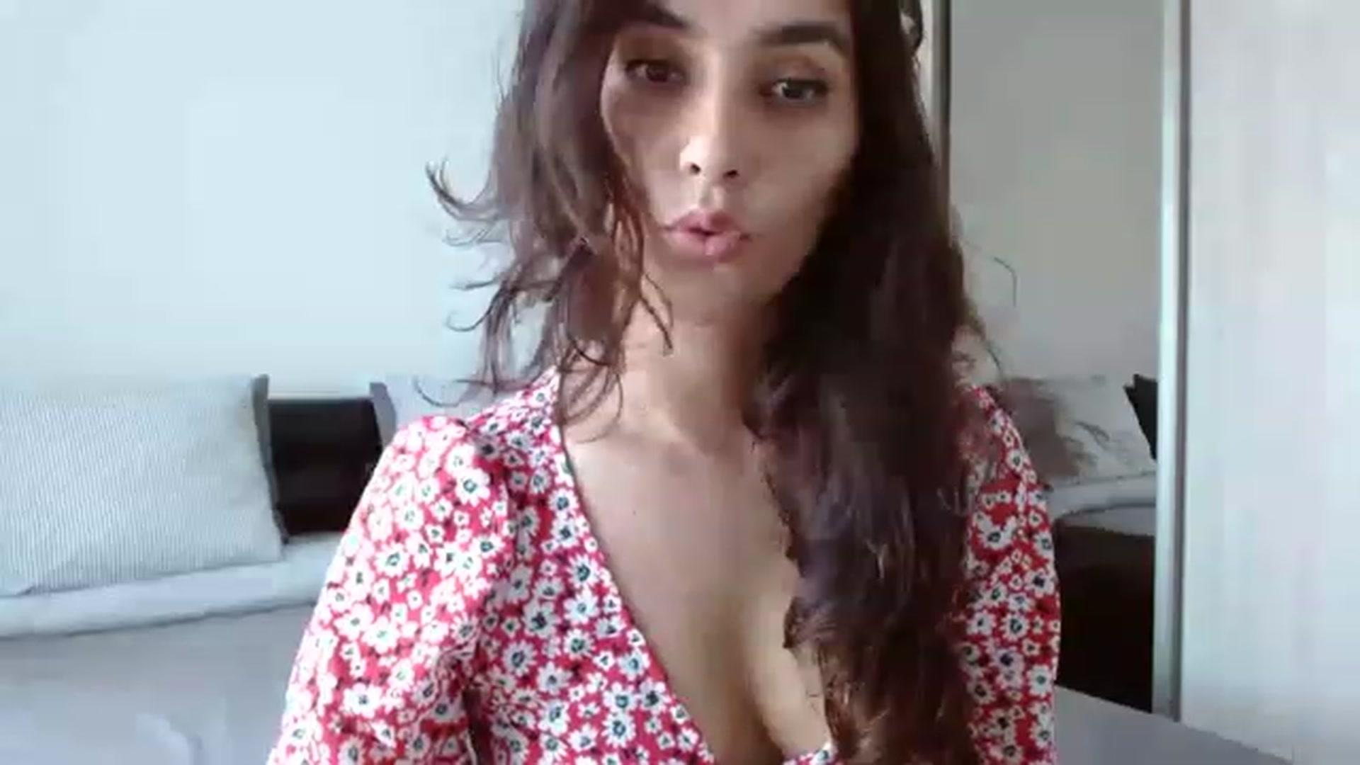 Gallery image thumbnail from DEAR_AMORE's myfreecams stream on, 05/25/2023, 08:27 image 13 of 20