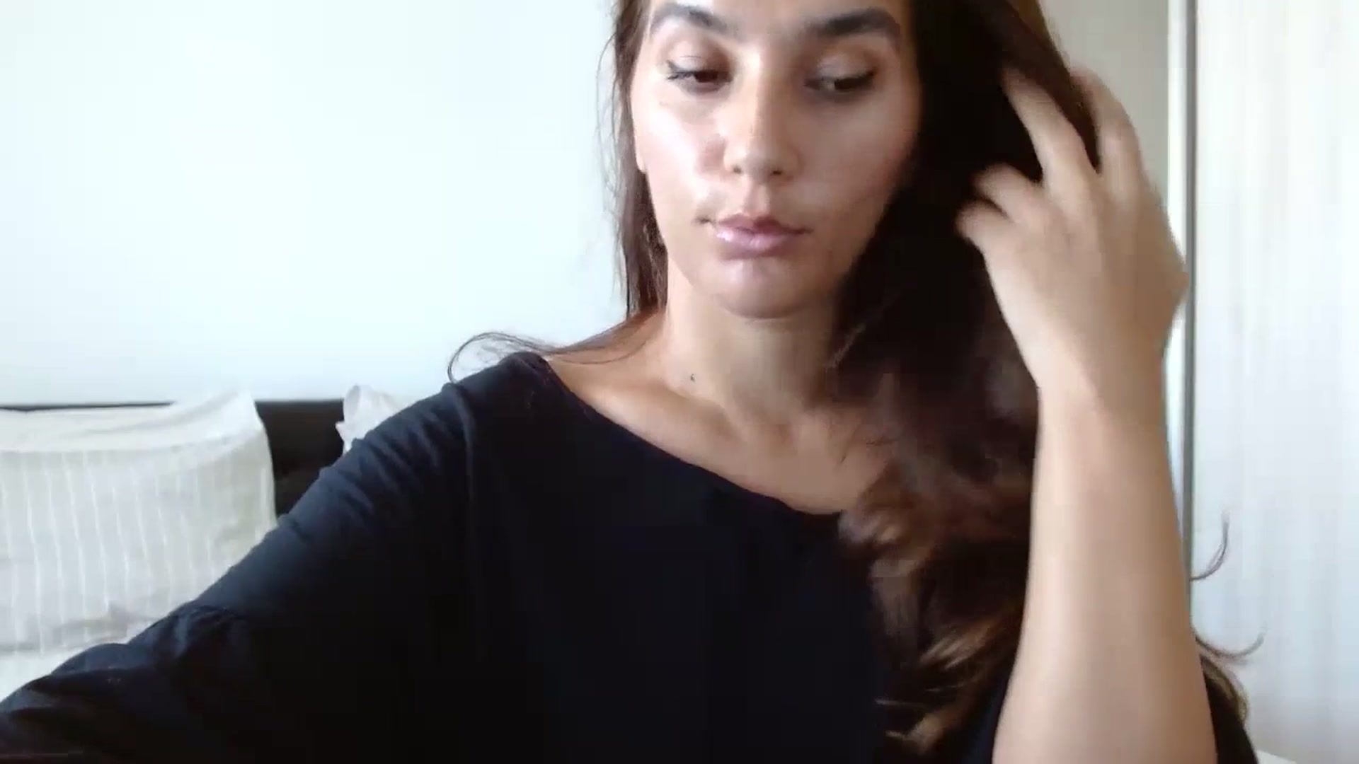 Gallery image thumbnail from DEAR_AMORE's myfreecams stream on, 07/01/2023, 13:05 image 4 of 20