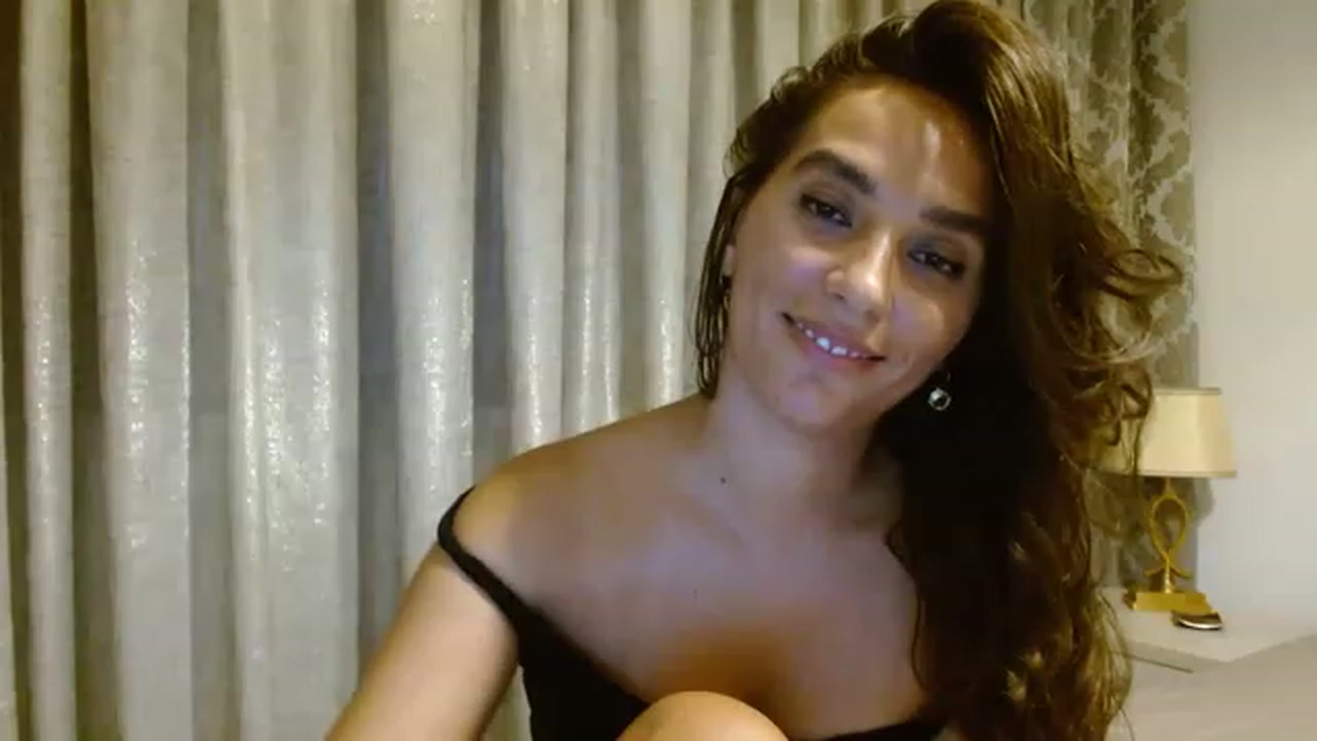 Gallery image thumbnail from DEAR_AMORE's myfreecams stream on, 07/17/2023, 24:08 image 7 of 20