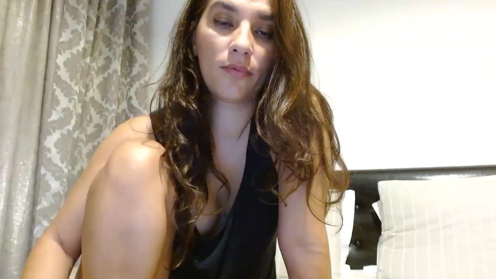 Gallery image thumbnail from DEAR_AMORE's myfreecams stream on, 07/31/2023, 01:12 image 13 of 20