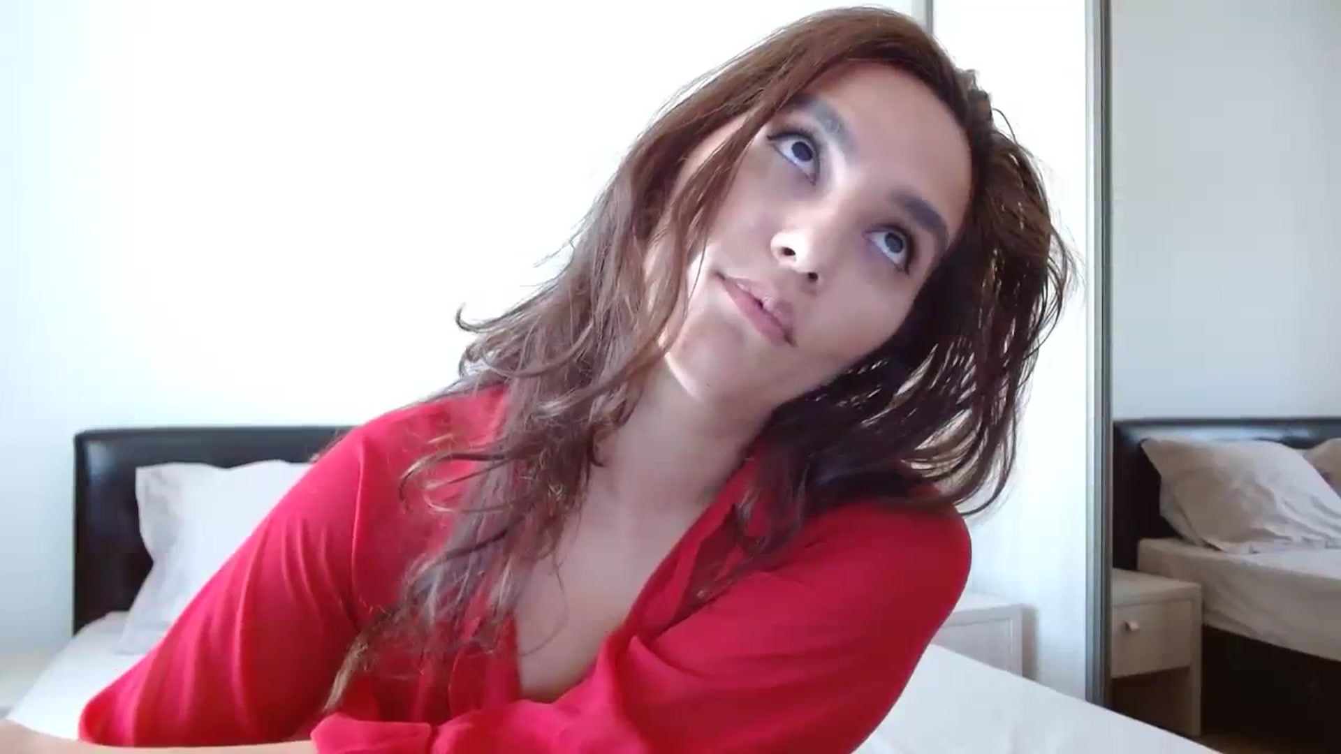 Gallery image thumbnail from DEAR_AMORE's myfreecams stream on, 08/12/2023, 12:45 image 6 of 20