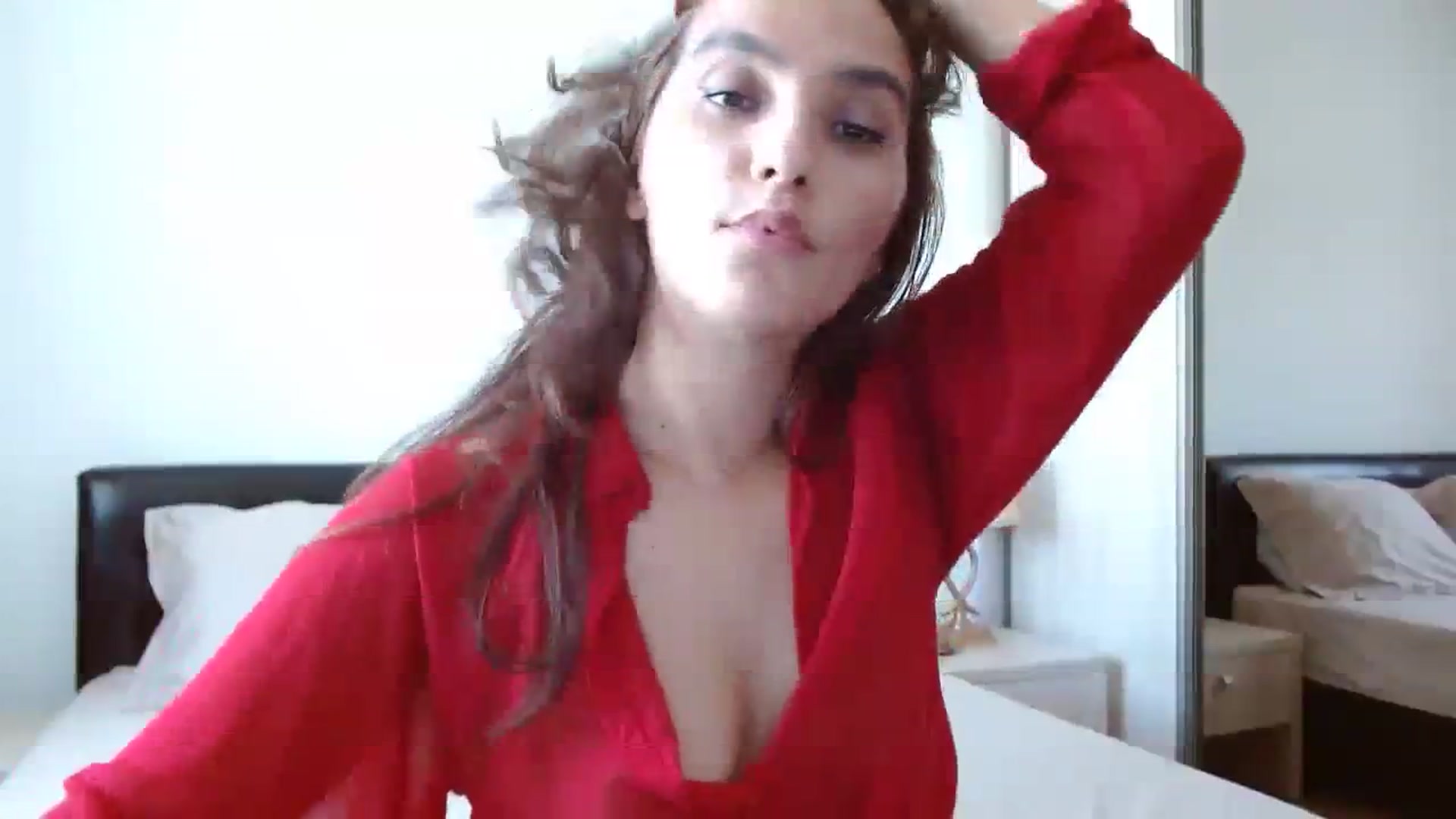 Gallery image thumbnail from DEAR_AMORE's myfreecams stream on, 08/12/2023, 12:45 image 8 of 20