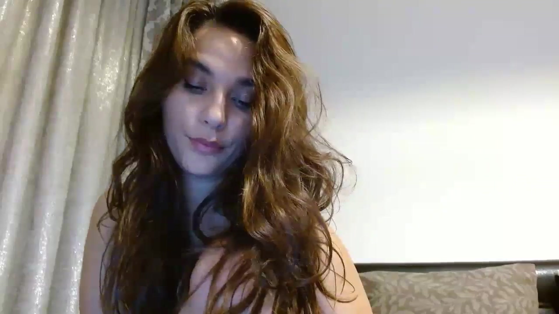 Gallery image thumbnail from DEAR_AMORE's myfreecams stream on, 10/08/2023, 02:35 image 19 of 20