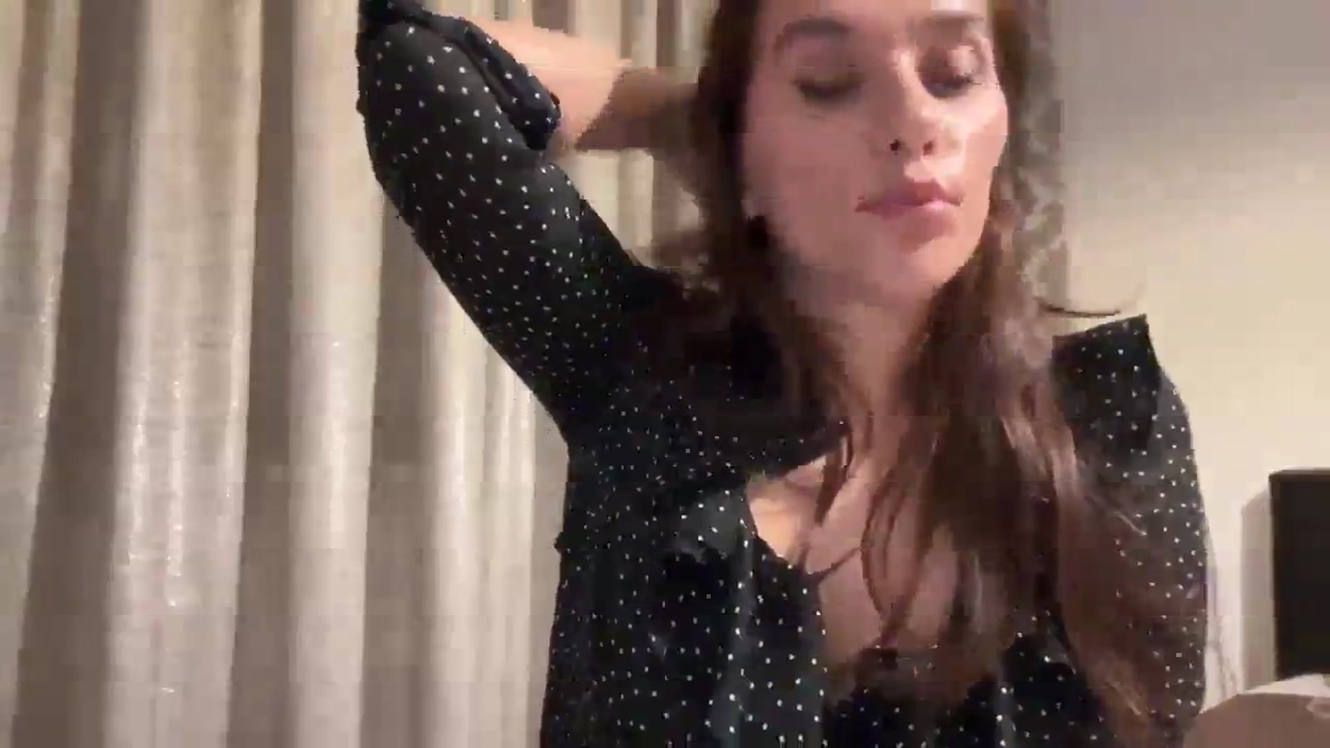 Gallery image thumbnail from DEAR_AMORE's myfreecams stream on, 10/22/2023, 01:14 image 13 of 20