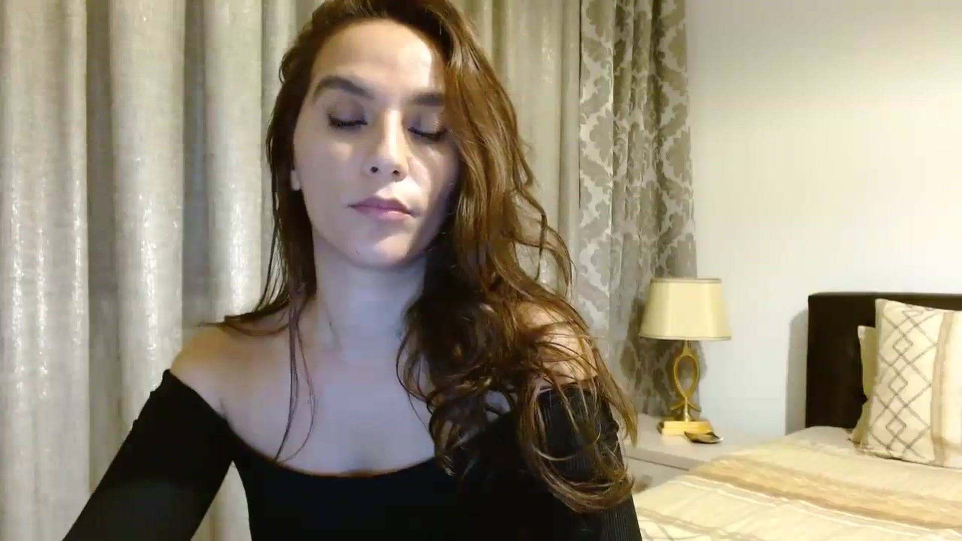 Gallery image thumbnail from DEAR_AMORE's myfreecams stream on, 11/03/2023, 24:50 image 3 of 20