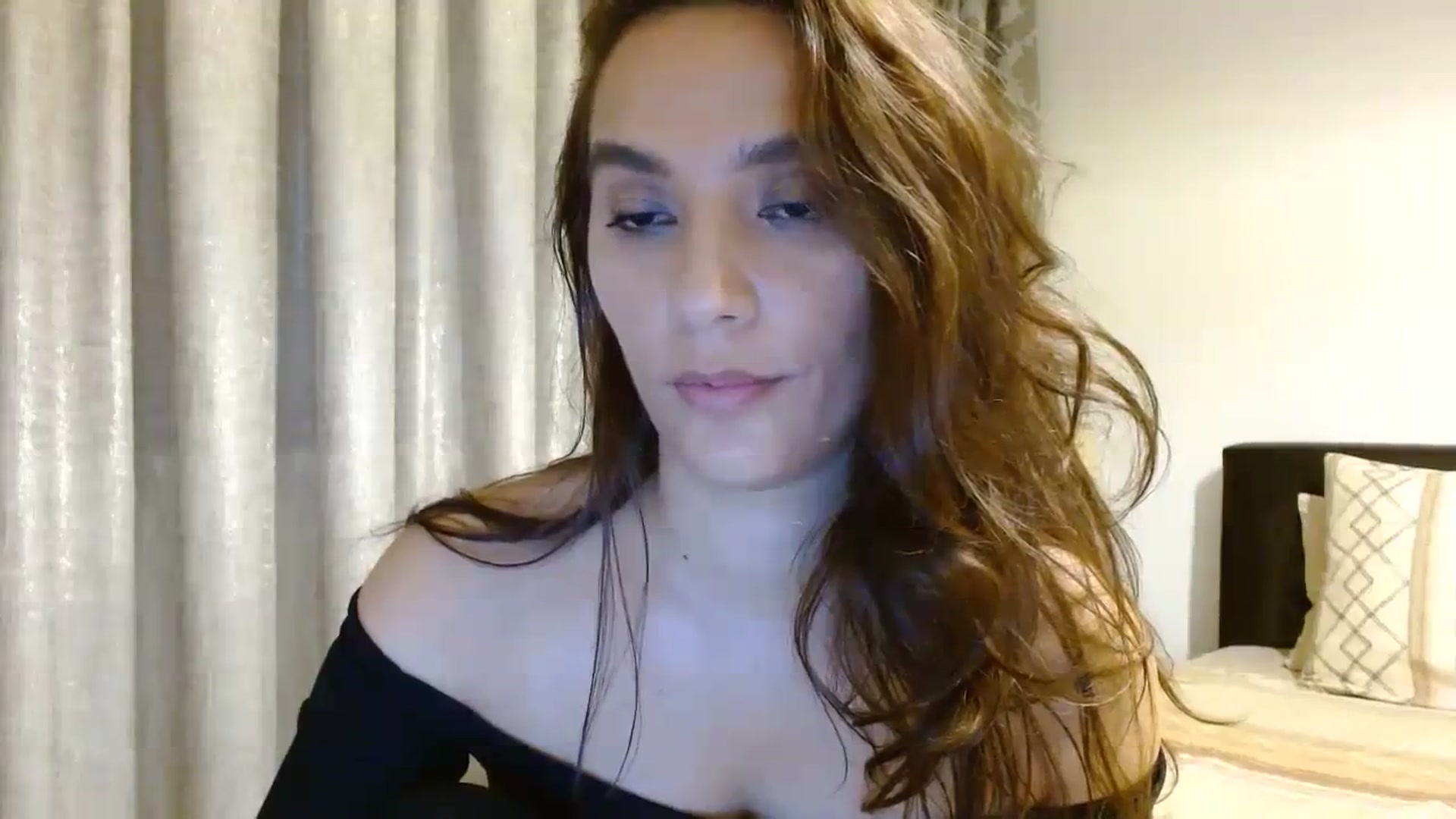 Gallery image thumbnail from DEAR_AMORE's myfreecams stream on, 11/03/2023, 24:50 image 11 of 20
