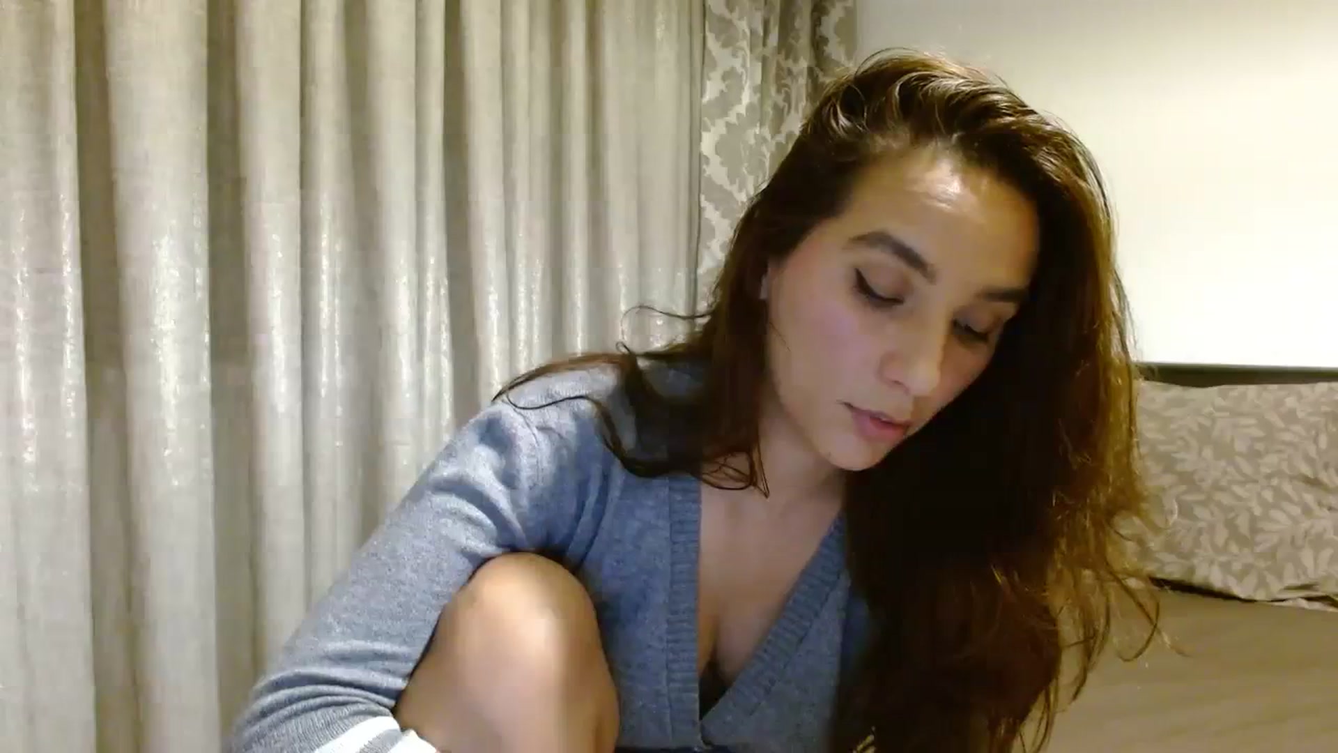Gallery image thumbnail from DEAR_AMORE's myfreecams stream on, 11/21/2023, 21:28 image 12 of 20