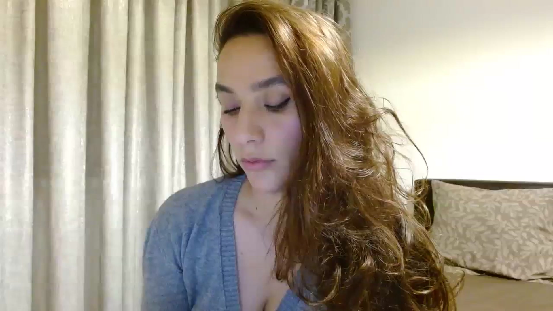 Gallery image thumbnail from DEAR_AMORE's myfreecams stream on, 11/21/2023, 21:28 image 8 of 20