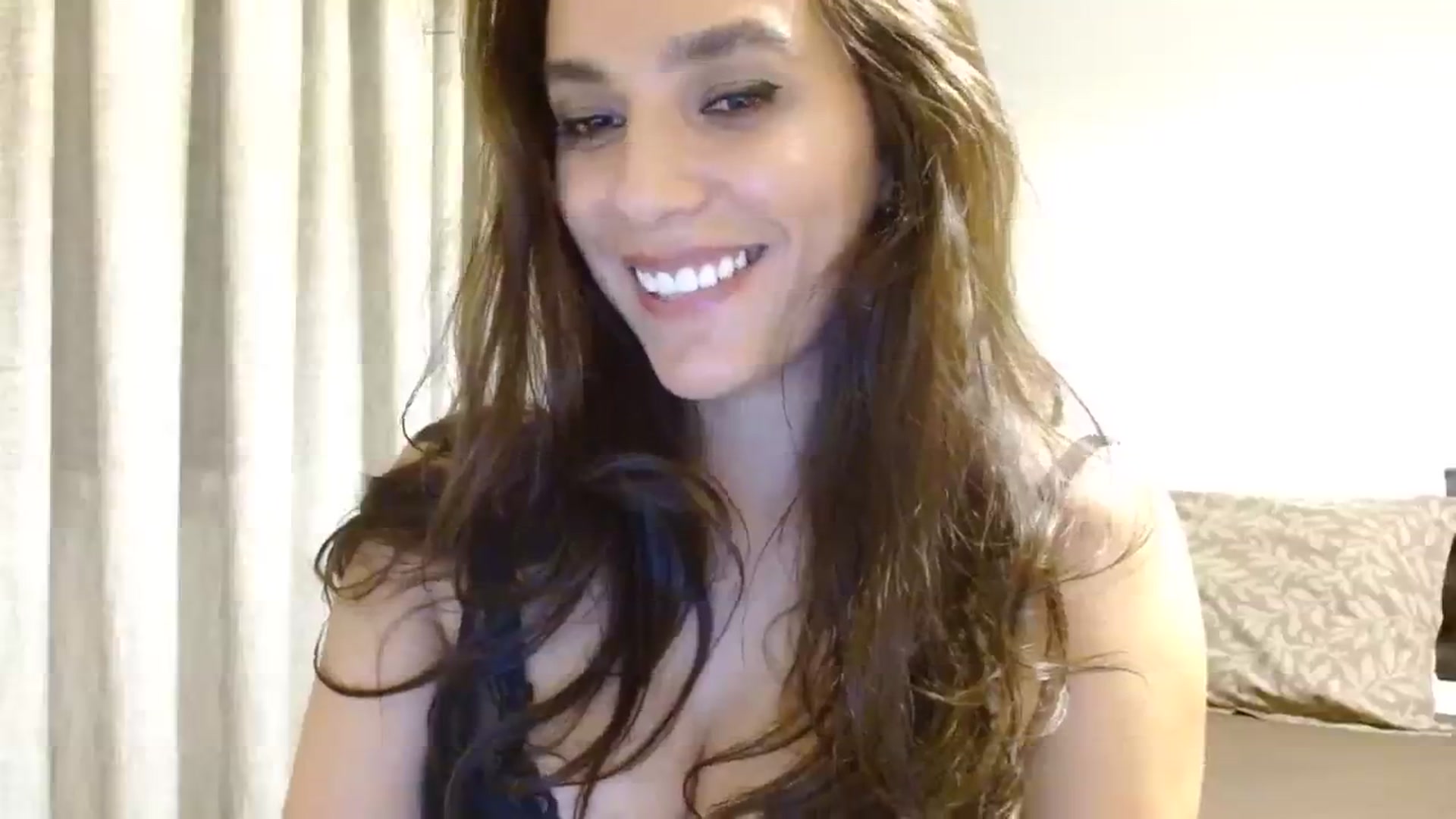 Gallery image thumbnail from DEAR_AMORE's myfreecams stream on, 11/24/2023, 24:47 image 18 of 20