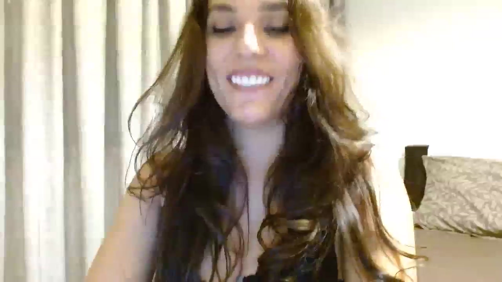 Gallery image thumbnail from DEAR_AMORE's myfreecams stream on, 11/24/2023, 01:40 image 10 of 20