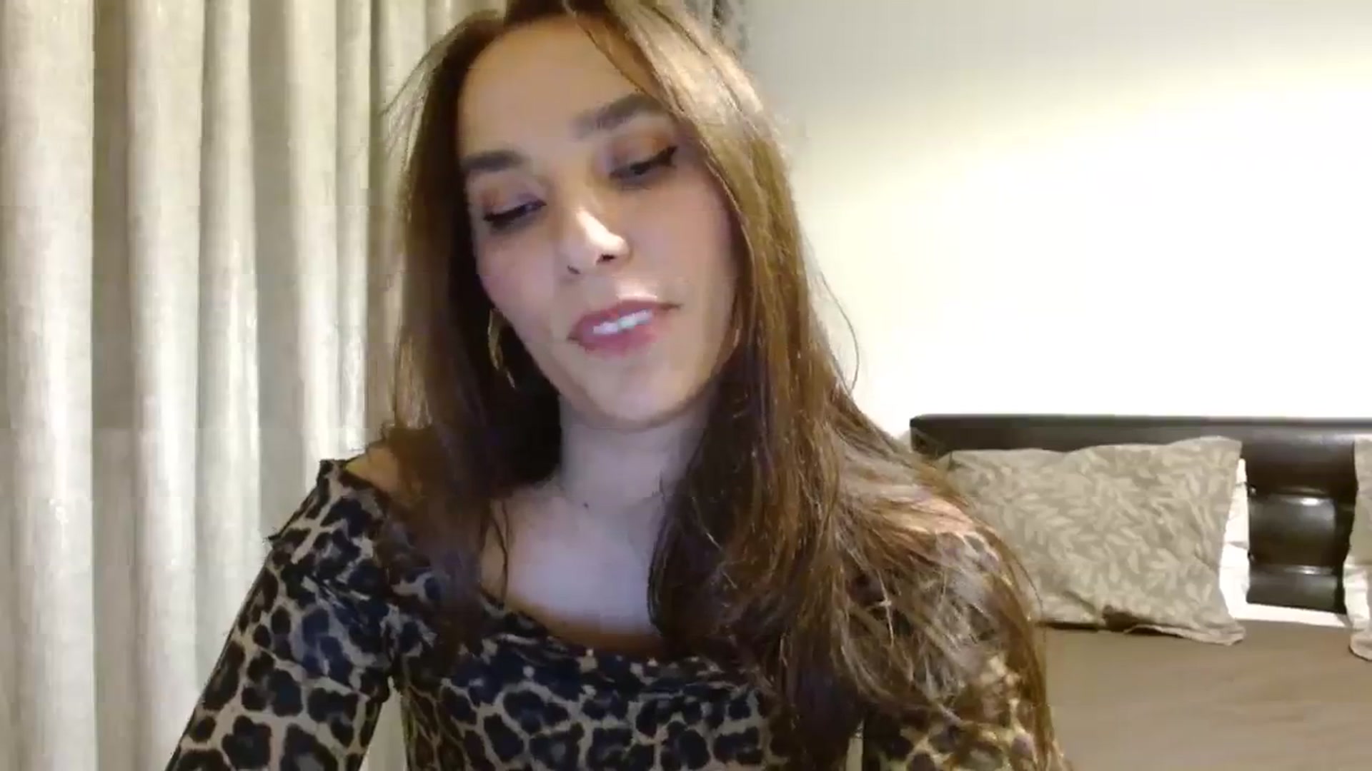 Gallery image thumbnail from DEAR_AMORE's myfreecams stream on, 11/26/2023, 21:40 image 19 of 20