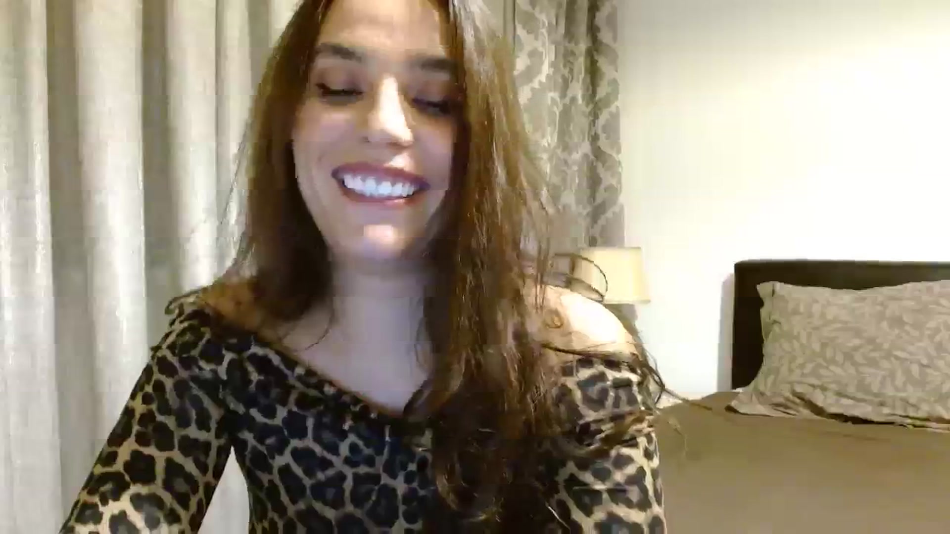 Gallery image thumbnail from DEAR_AMORE's myfreecams stream on, 11/27/2023, 24:00 image 16 of 20