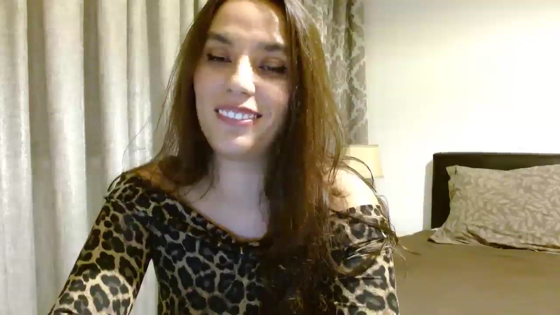 Gallery image thumbnail from DEAR_AMORE's myfreecams stream on, 11/27/2023, 24:00 image 18 of 20
