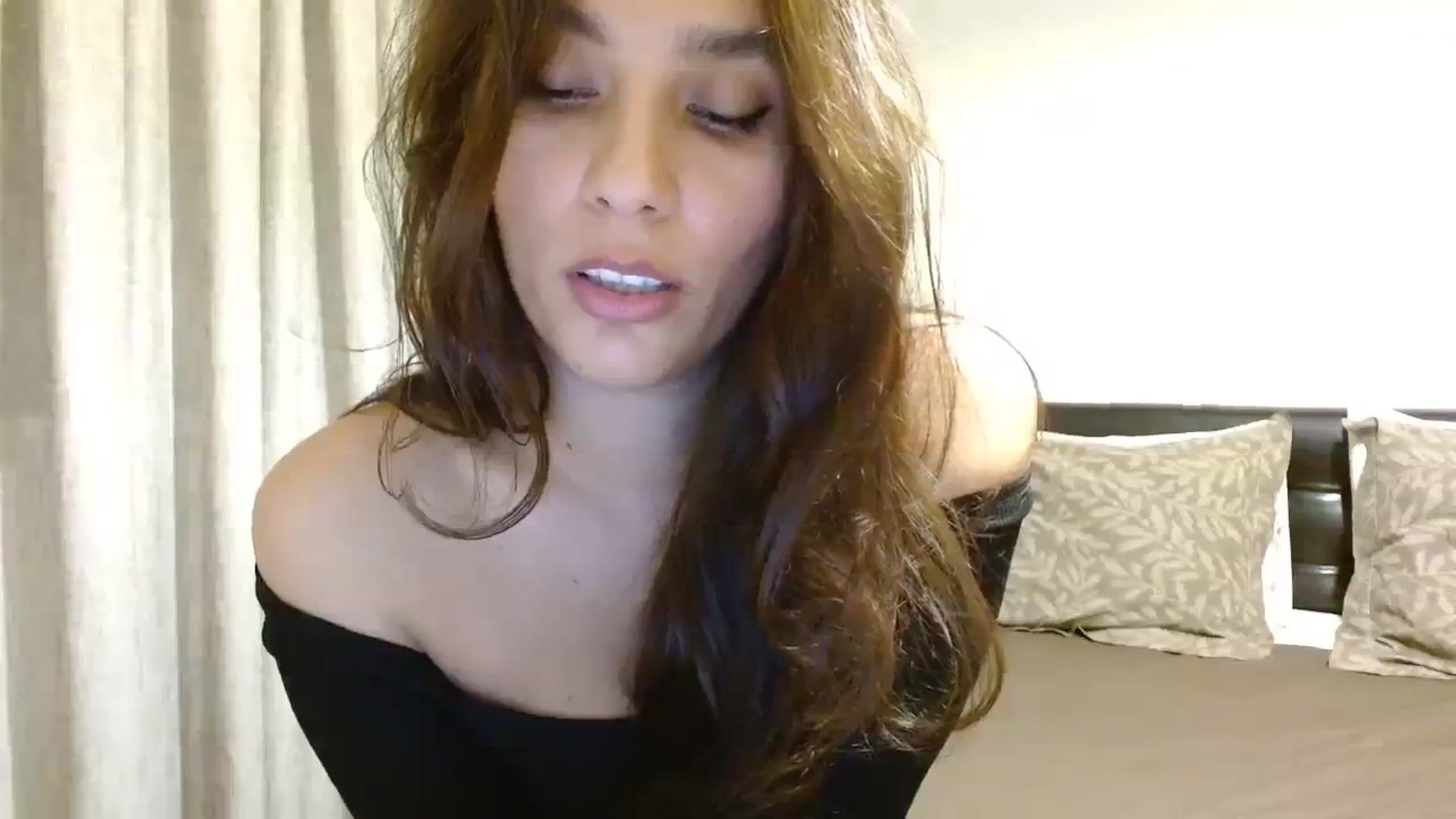 Gallery image thumbnail from DEAR_AMORE's myfreecams stream on, 11/27/2023, 23:24 image 7 of 20