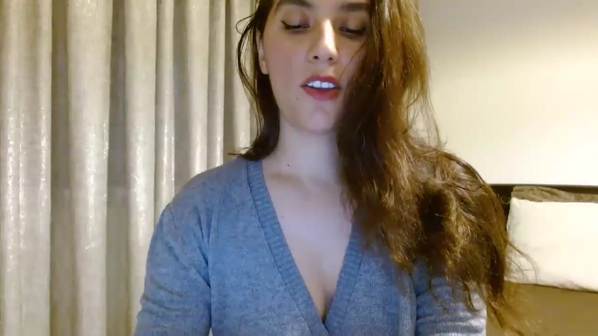 Gallery image thumbnail from DEAR_AMORE's myfreecams stream on, 12/10/2023, 22:11 image 1 of 20