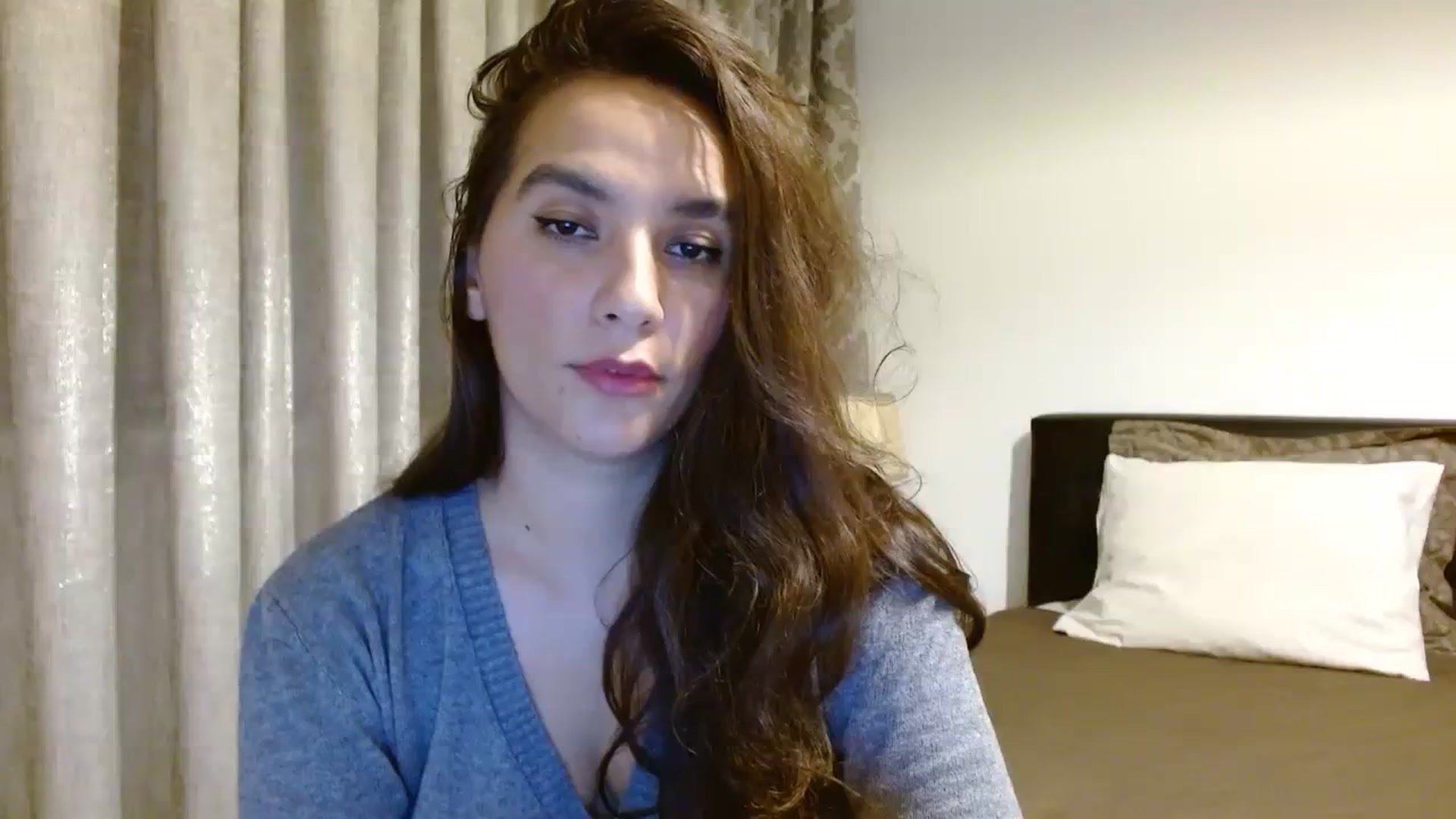Gallery image thumbnail from DEAR_AMORE's myfreecams stream on, 12/11/2023, 03:00 image 1 of 20