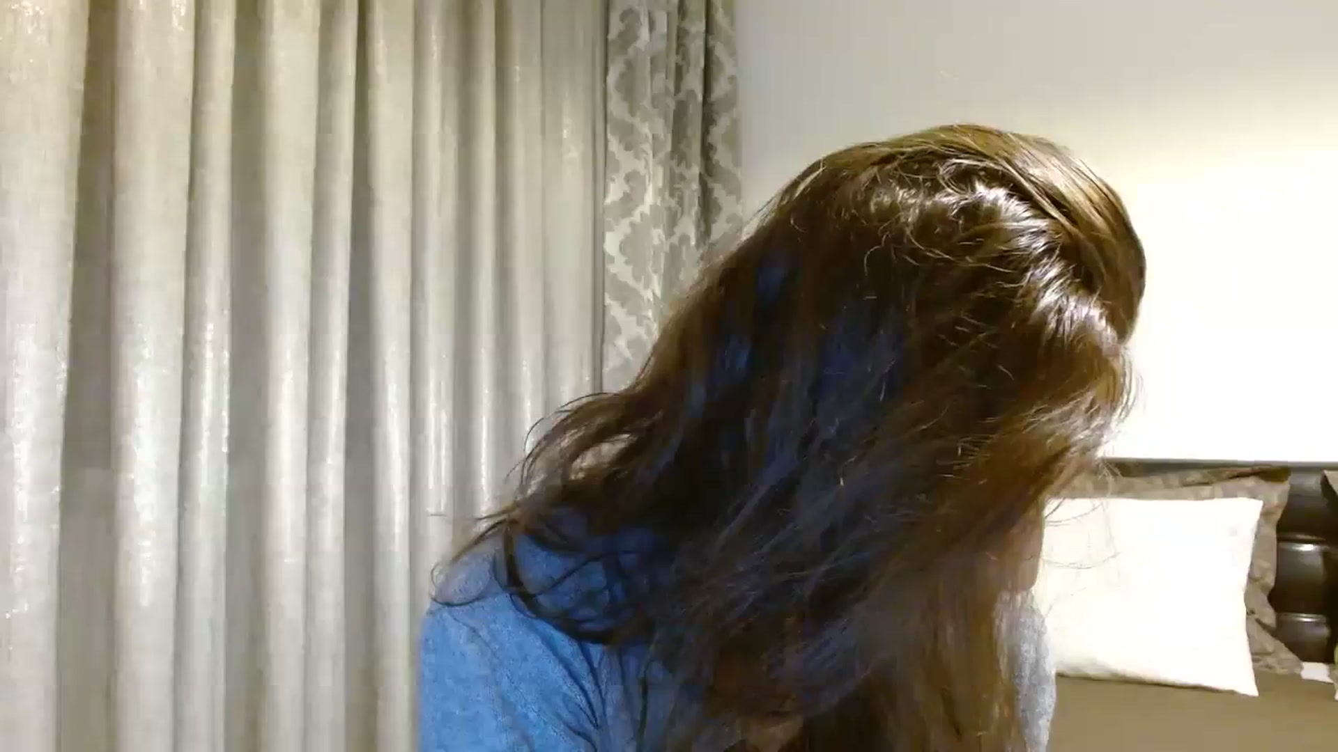 Gallery image thumbnail from DEAR_AMORE's myfreecams stream on, 12/11/2023, 03:00 image 3 of 20