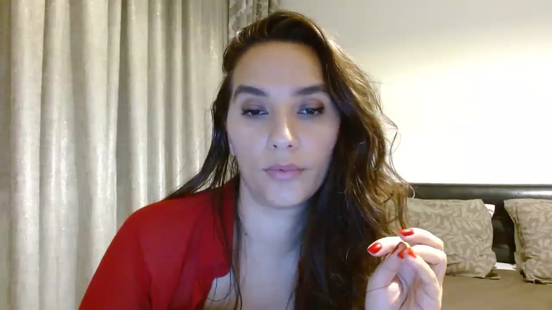 Gallery image thumbnail from DEAR_AMORE's myfreecams stream on, 12/16/2023, 04:38 image 19 of 20
