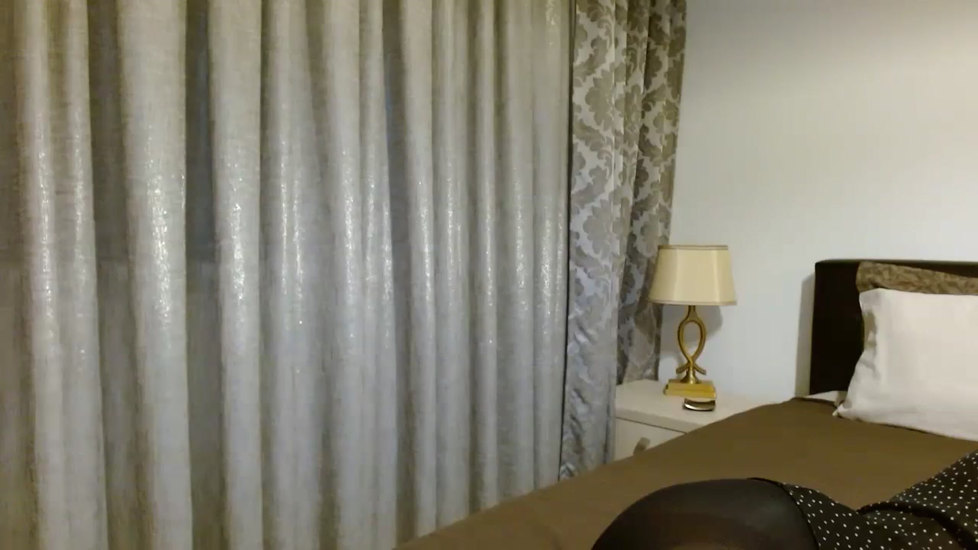 Gallery image thumbnail from DEAR_AMORE's myfreecams stream on, 12/21/2023, 02:44 image 8 of 20