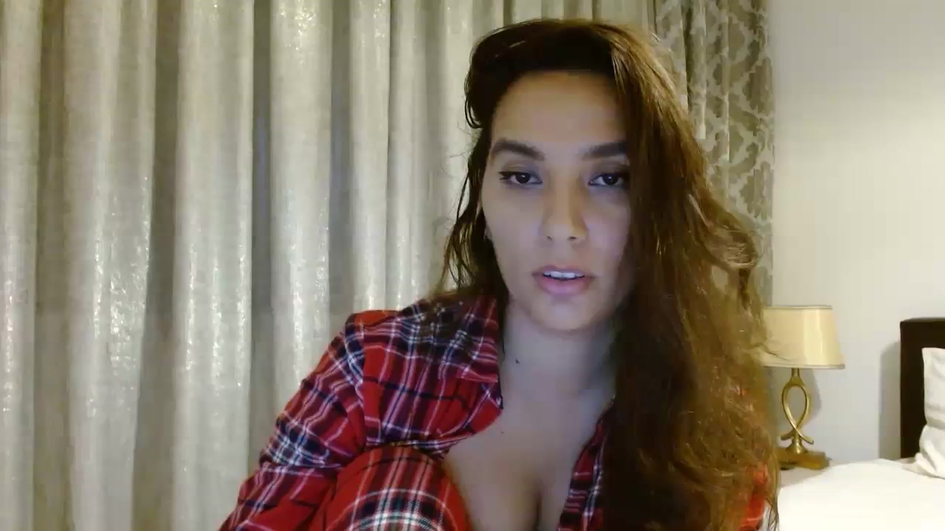 Gallery image thumbnail from DEAR_AMORE's myfreecams stream on, 12/27/2023, 24:35 image 1 of 20