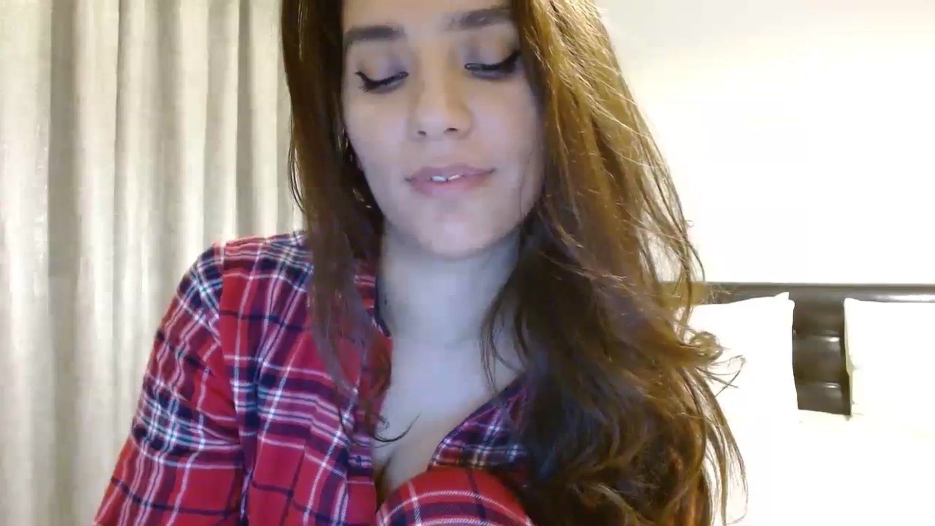 Gallery image thumbnail from DEAR_AMORE's myfreecams stream on, 12/27/2023, 03:02 image 13 of 20