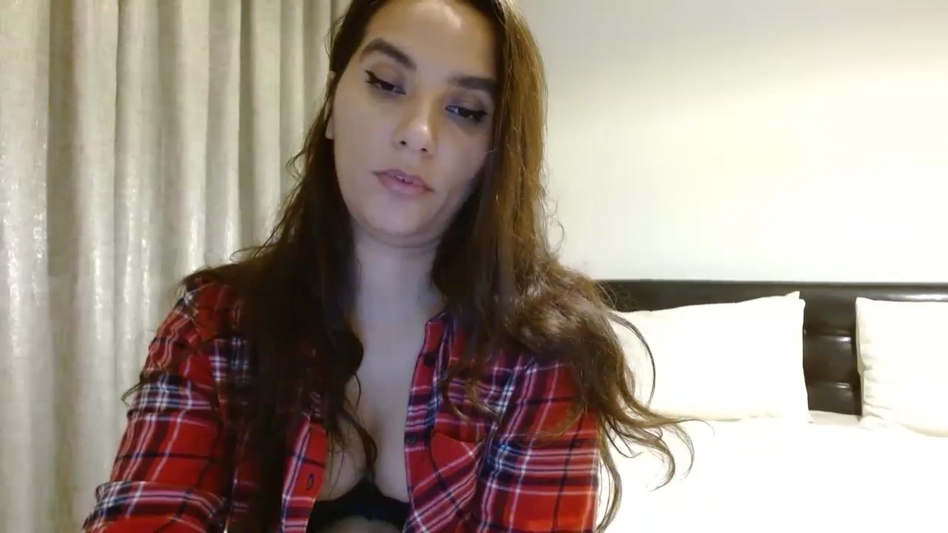 Gallery image thumbnail from DEAR_AMORE's myfreecams stream on, 12/27/2023, 03:02 image 12 of 20