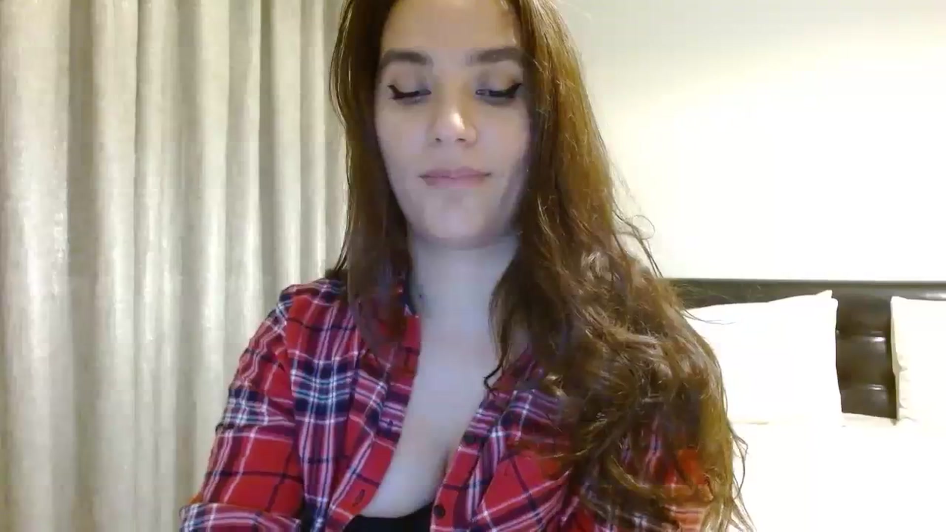 Gallery image thumbnail from DEAR_AMORE's myfreecams stream on, 12/27/2023, 03:02 image 14 of 20