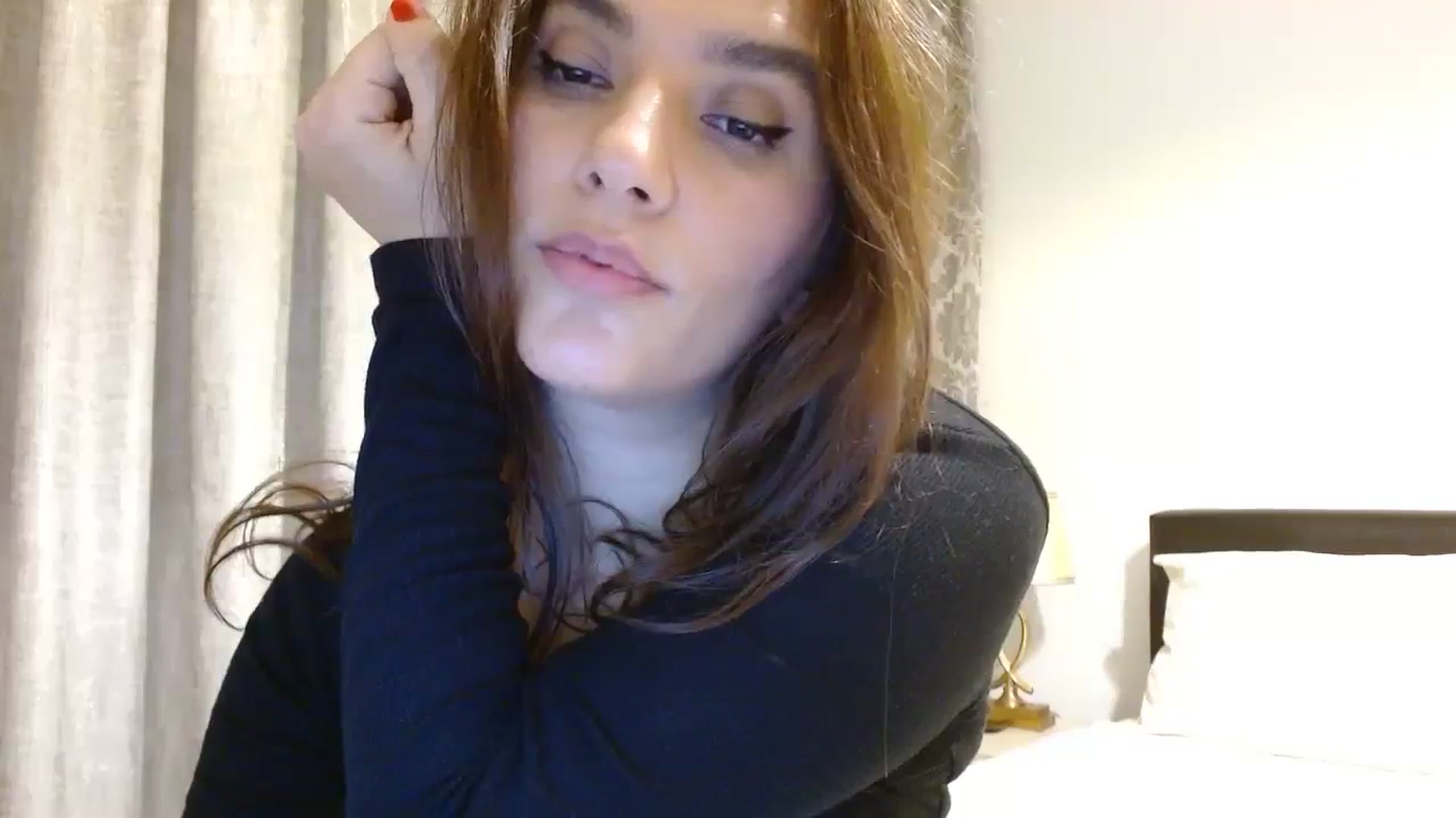 Gallery image thumbnail from DEAR_AMORE's myfreecams stream on, 12/28/2023, 02:12 image 5 of 20