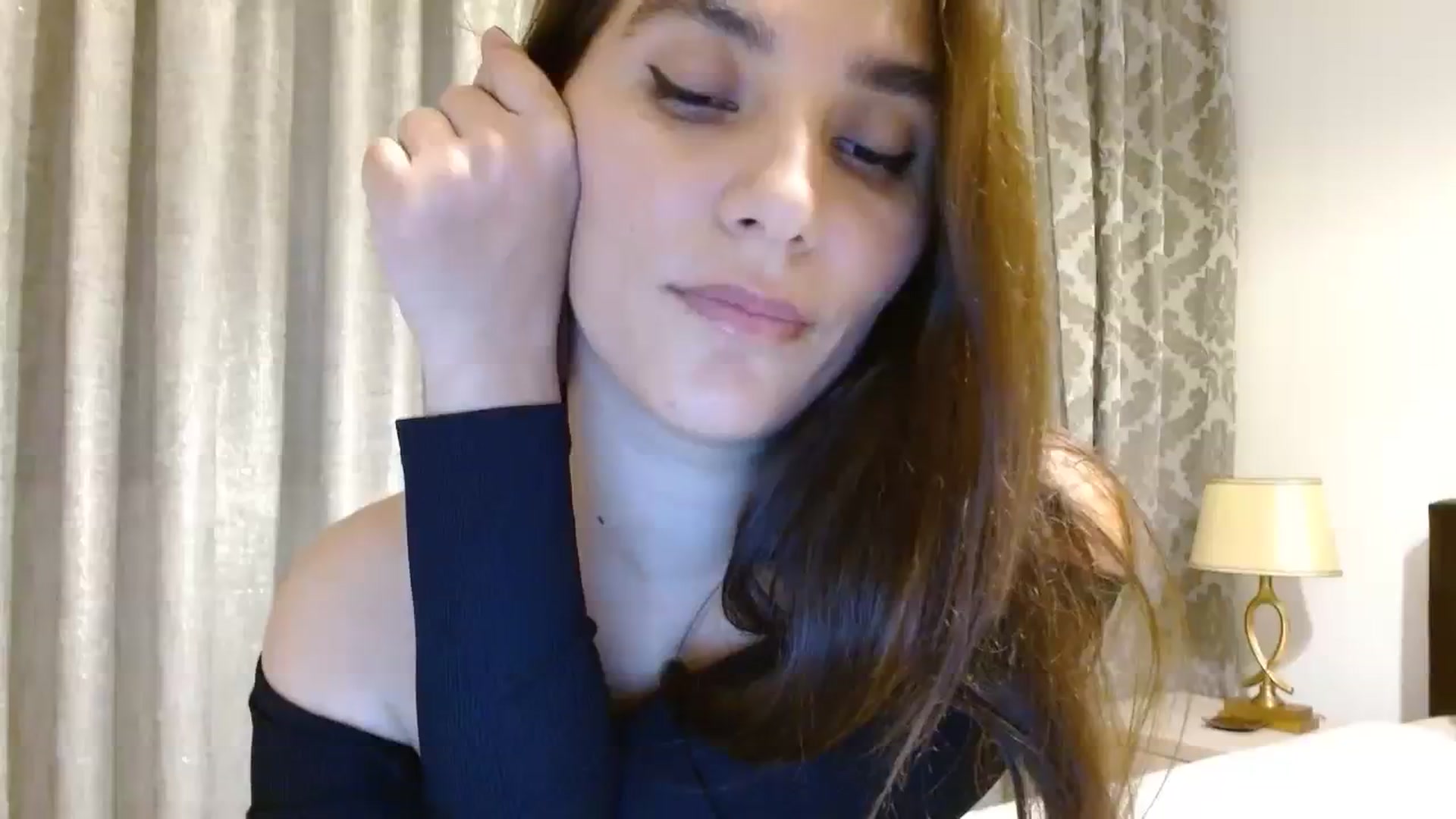 Gallery image thumbnail from DEAR_AMORE's myfreecams stream on, 12/29/2023, 01:42 image 2 of 20